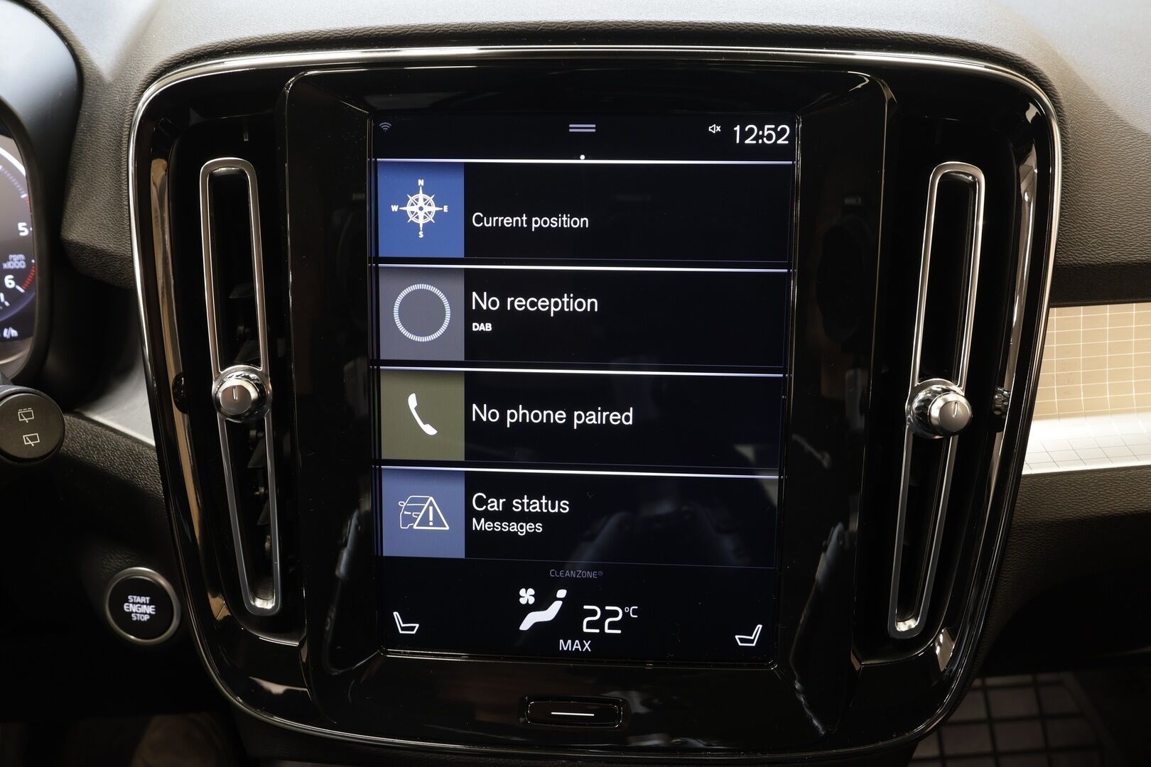 Volvo XC40 2020 D3 AWD Momentum aut * Webasto / ACC / H&K / LED / Sportpenkki Muistilla / P.tutkat / Navi / Kaistavahti / Keyless * - *Taloudellinen / Käytännöllinen / Katumaasturi*