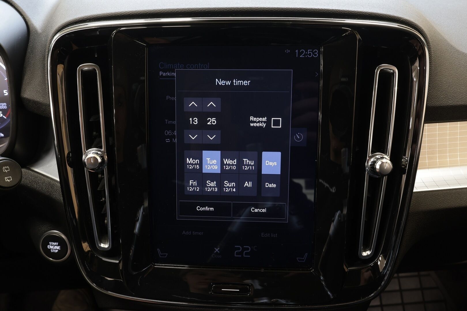 Volvo XC40 2020 D3 AWD Momentum aut * Webasto / ACC / H&K / LED / Sportpenkki Muistilla / P.tutkat / Navi / Kaistavahti / Keyless * - *Taloudellinen / Käytännöllinen / Katumaasturi*