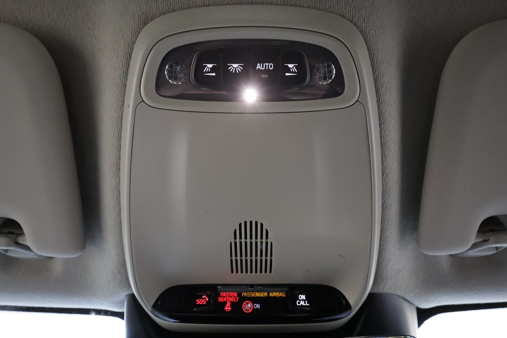 Volvo XC40 2020 D3 Momentum aut - *Webasto | ACC | H&K | LED | Sportpenkki Muistilla | P.tutkat |Navi | Kaistavahti | Keyless | Juuri huollettu | Taloudellinen | Käytännöllinen | Katumaasturi*