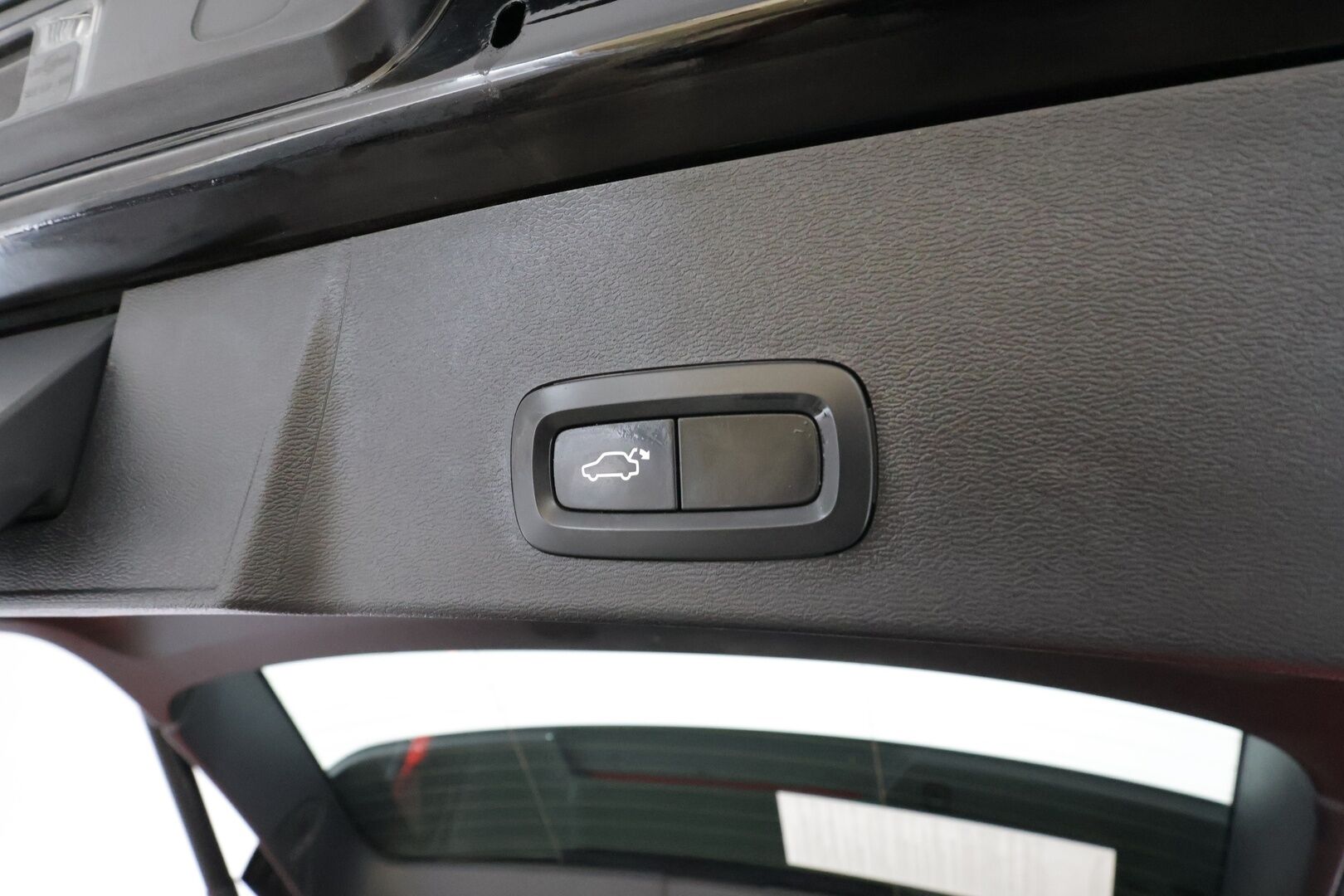 Volvo XC40 2020 D3 Momentum aut - *Webasto | ACC | H&K | LED | Sportpenkki Muistilla | P.tutkat |Navi | Kaistavahti | Keyless | Juuri huollettu | Taloudellinen | Käytännöllinen | Katumaasturi*