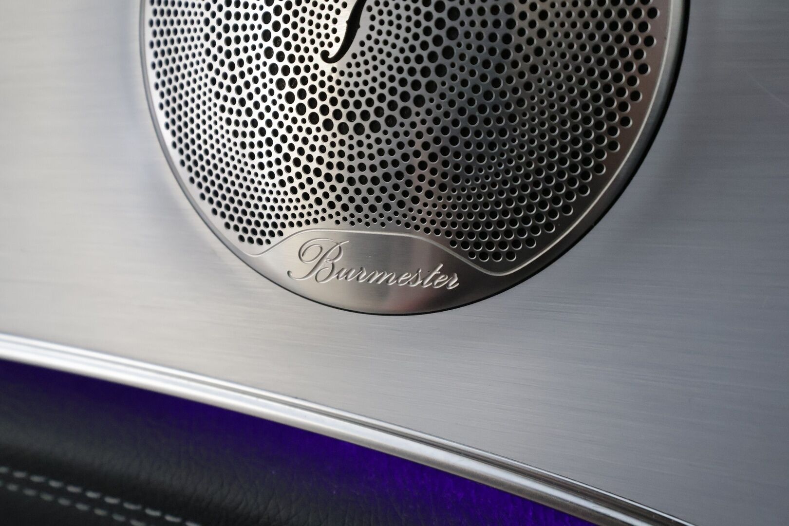 MERCEDES-BENZ E 2023 300 de Edition 4MATIC T A *  Distronic + /  Burmester / HUD / Widescreen /  Muistinahat / Kaistavahti / Navi * - P-Kamera / Kahdet renkaat - HULLUT BLACKWEEK JATKOT - KORKOTARJOUS 2,49%