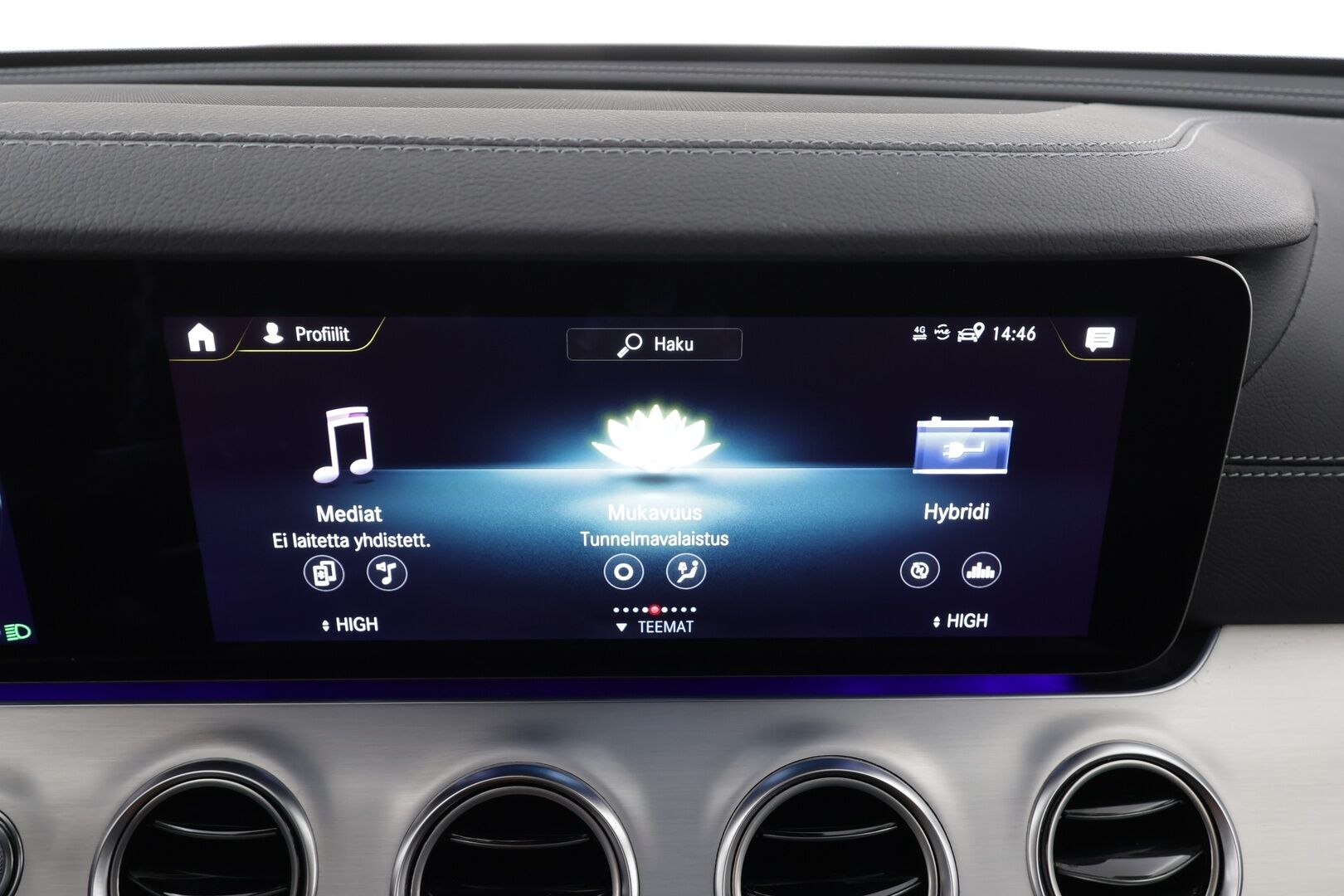 MERCEDES-BENZ E 2023 300 de Edition 4MATIC T A *  Distronic + /  Burmester / HUD / Widescreen /  Muistinahat / Kaistavahti / Navi * - P-Kamera / Kahdet renkaat - HULLUT BLACKWEEK JATKOT - KORKOTARJOUS 2,49%