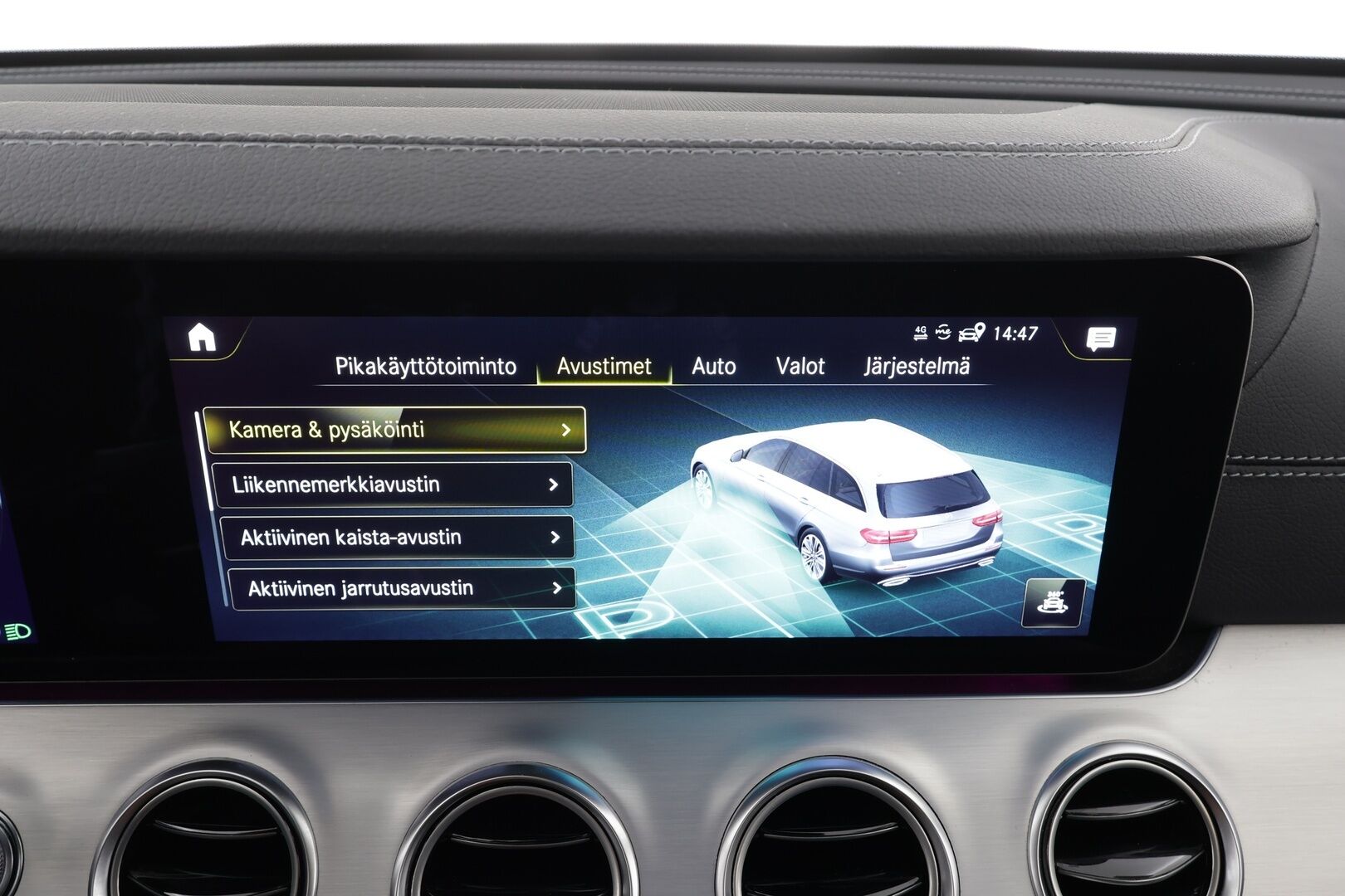 MERCEDES-BENZ E 2023 300 de Edition 4MATIC T A *  Distronic + /  Burmester / HUD / Widescreen /  Muistinahat / Kaistavahti / Navi * - P-Kamera / Kahdet renkaat - HULLUT BLACKWEEK JATKOT - KORKOTARJOUS 2,49%