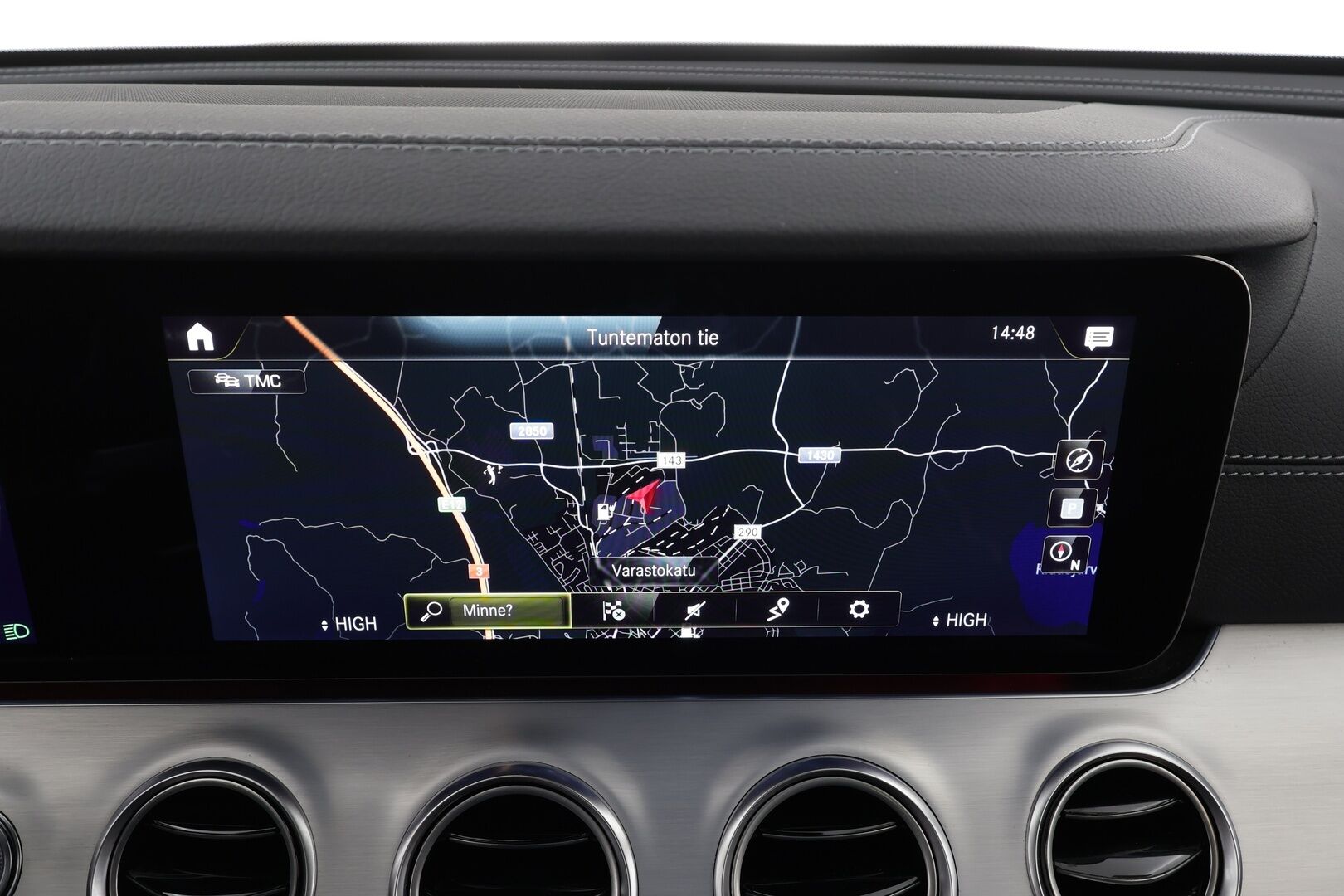 MERCEDES-BENZ E 2023 300 de Edition 4MATIC T A *  Distronic + /  Burmester / HUD / Widescreen /  Muistinahat / Kaistavahti / Navi * - P-Kamera / Kahdet renkaat - HULLUT BLACKWEEK JATKOT - KORKOTARJOUS 2,49%