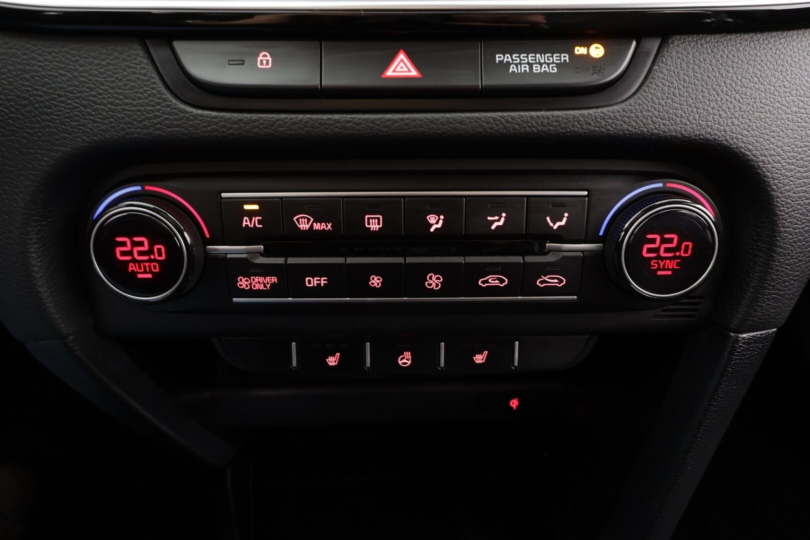 KIA CEE'D 2024 1,6 GDI Plug-In Hybrid EX Premium SW DCT  * ACC / P.kamera / LED / Puolinahat / KeylessGo / Koukku * - Merkkihuollettu - HULLUT BLACKWEEK JATKOT - KORKOTARJOUS 2,49%