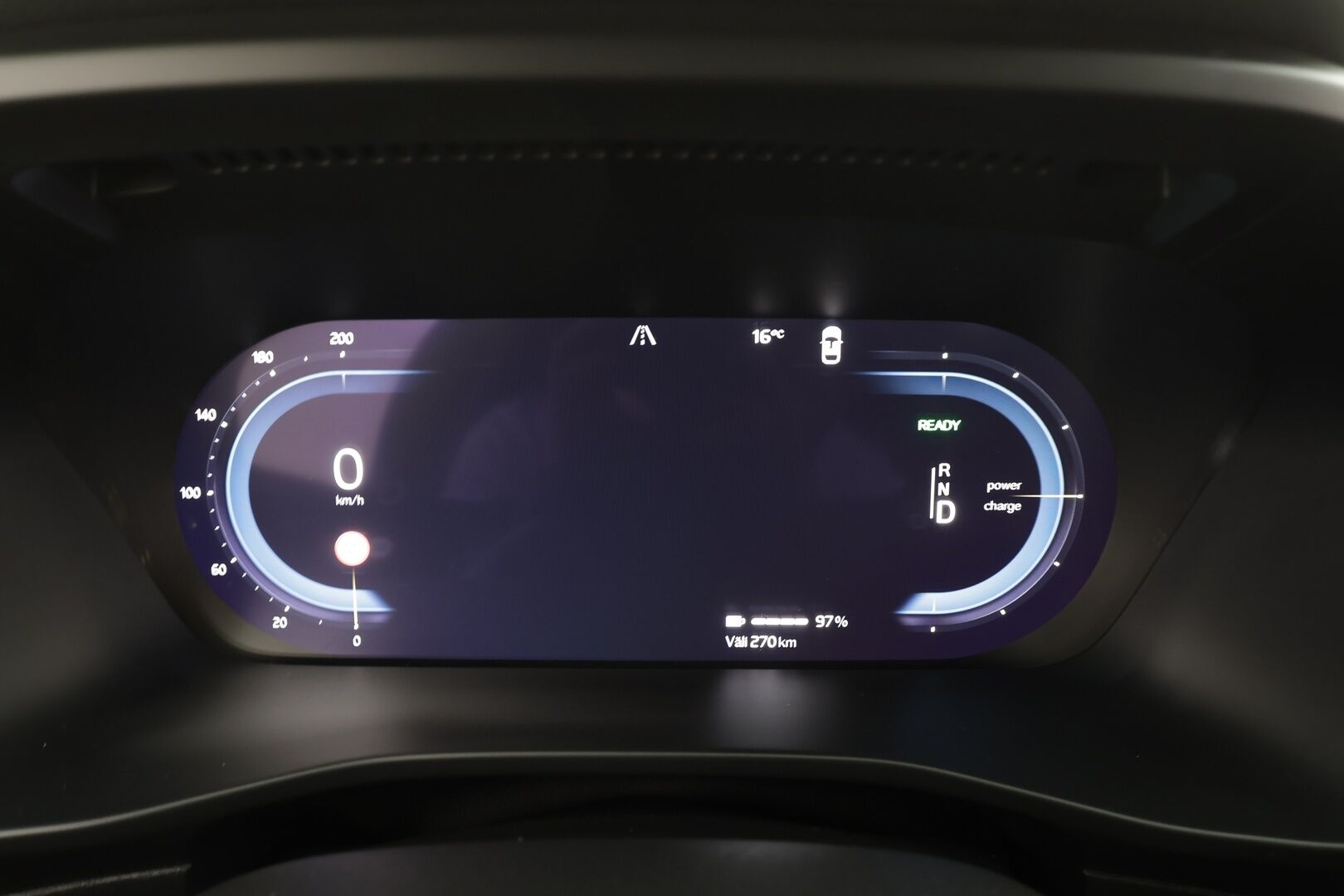 Volvo C40 2023 Recharge Single Motor Plus Edition * ACC / ILP / P.kamera / LED / Navi / Lasikatto / Muistipenkki / BLIS / Puolinahat * - Kahdet renkaat aluvanteilla / Merkkihuollettu - HULLUT JOULUT KORKOTARJOUS 2,49% 