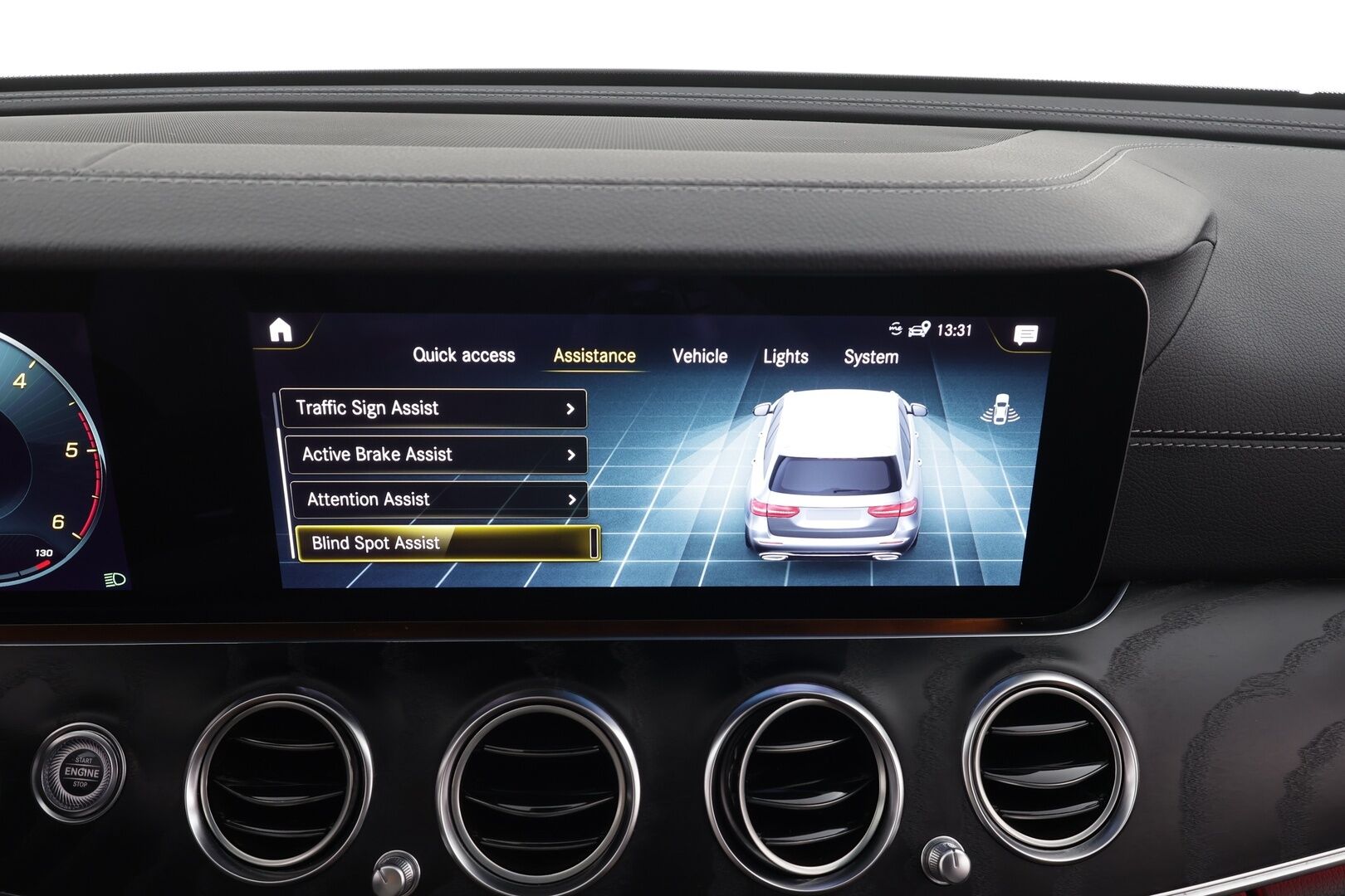 MERCEDES-BENZ E 2021 220 d 4MATIC T Business AMG * Webasto / 360° / Vakkari / Multibeam / Widescreen / Koukku / Puolinahat * - Kahdet renkaat aluvanteilla 