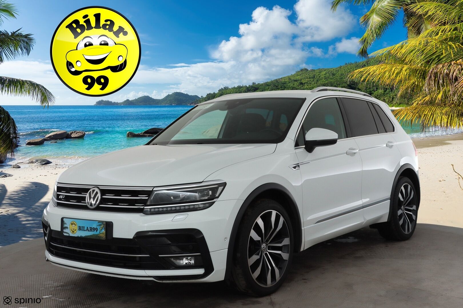VOLKSWAGEN TIGUAN 2018 R-line 2,0 TSI 132 kW 4MOTION DSG * Webasto / Koukku / ACC / LED / P.Kamera / Digimittaristo * - Kahdet renkaat / R-Line / Dynaudio