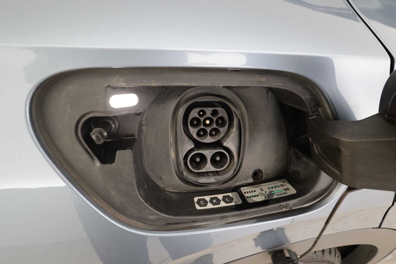 VOLKSWAGEN ID.4 2022 GTX Dual Motor AWD * Koukku / ILP / ACC / Matrix-LED / P.Kamera / Navi / Kaistavahti / Keyless * - Akku kuntotarkastettu 94.4%! / Kahdet renkaat