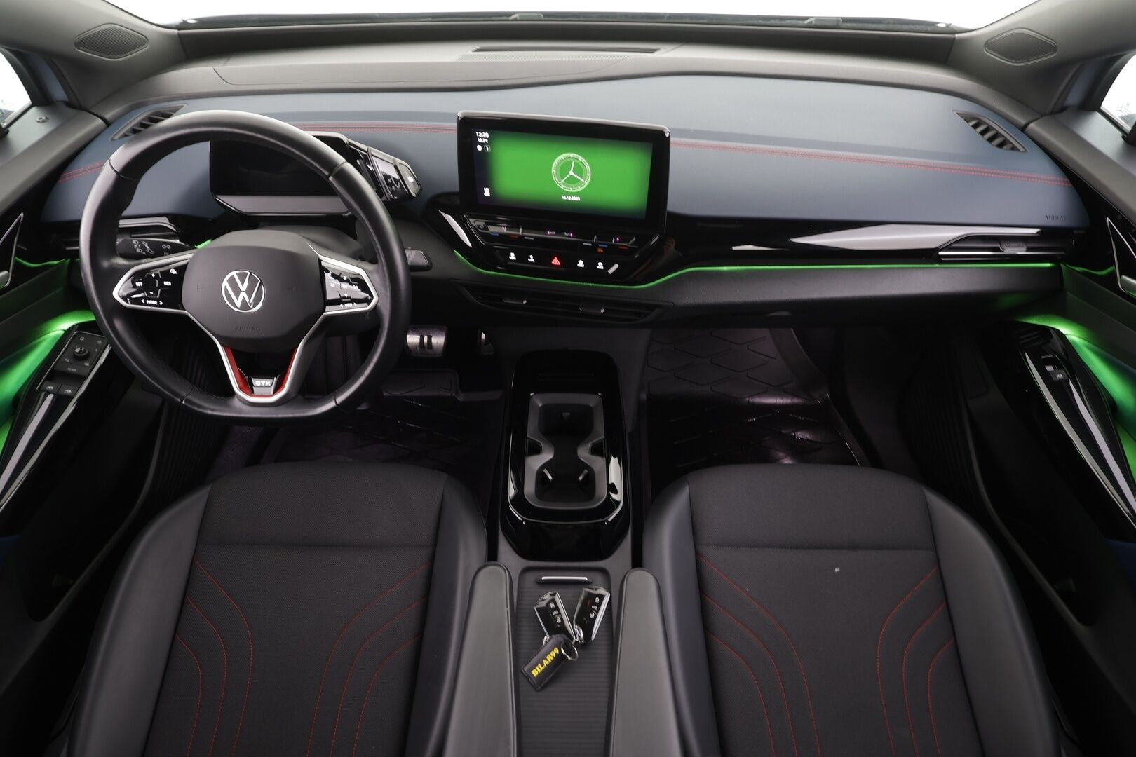 VOLKSWAGEN ID.4 2022 GTX Dual Motor AWD * Koukku / ILP / ACC / Matrix-LED / P.Kamera / Navi / Kaistavahti / Keyless * - Akku kuntotarkastettu 94.4%! / Kahdet renkaat