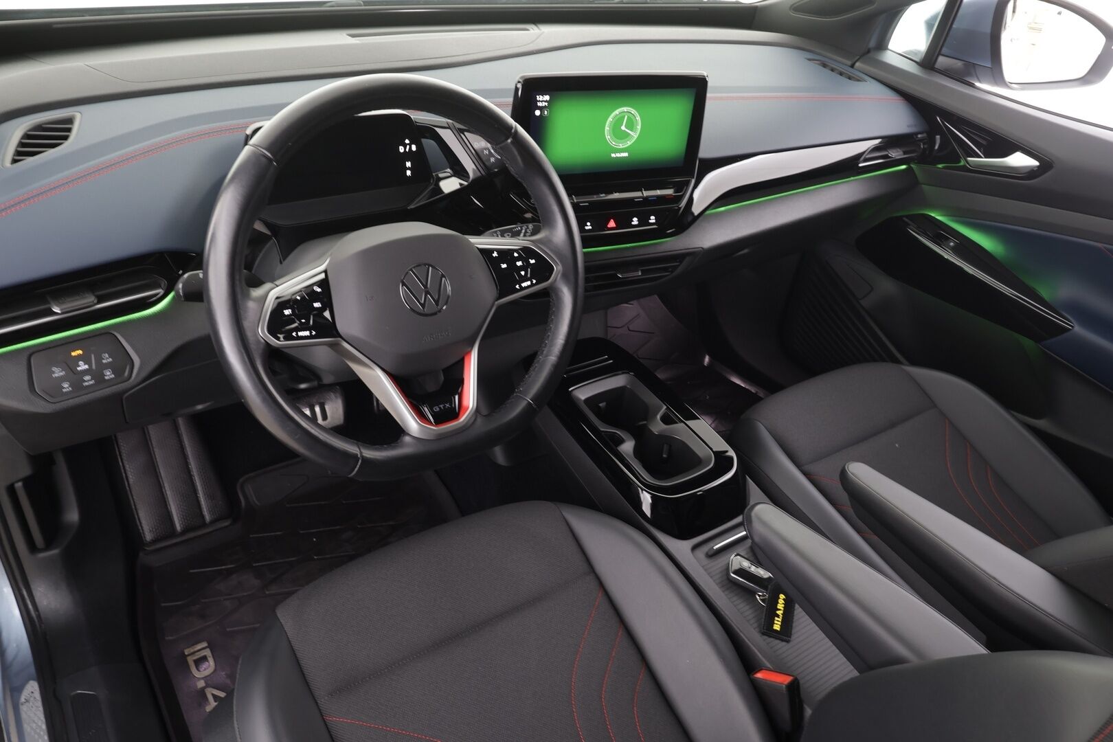 VOLKSWAGEN ID.4 2022 GTX Dual Motor AWD * Koukku / ILP / ACC / Matrix-LED / P.Kamera / Navi / Kaistavahti / Keyless * - Akku kuntotarkastettu 94.4%! / Kahdet renkaat