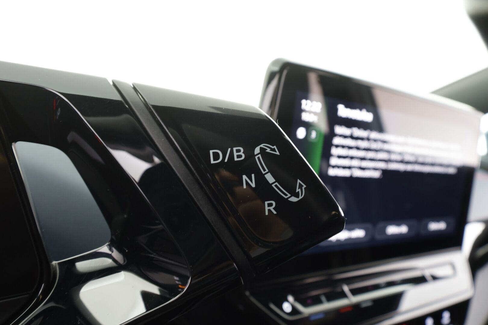 VOLKSWAGEN ID.4 2022 GTX Dual Motor AWD * Koukku / ILP / ACC / Matrix-LED / P.Kamera / Navi / Kaistavahti / Keyless * - Akku kuntotarkastettu 94.4%! / Kahdet renkaat