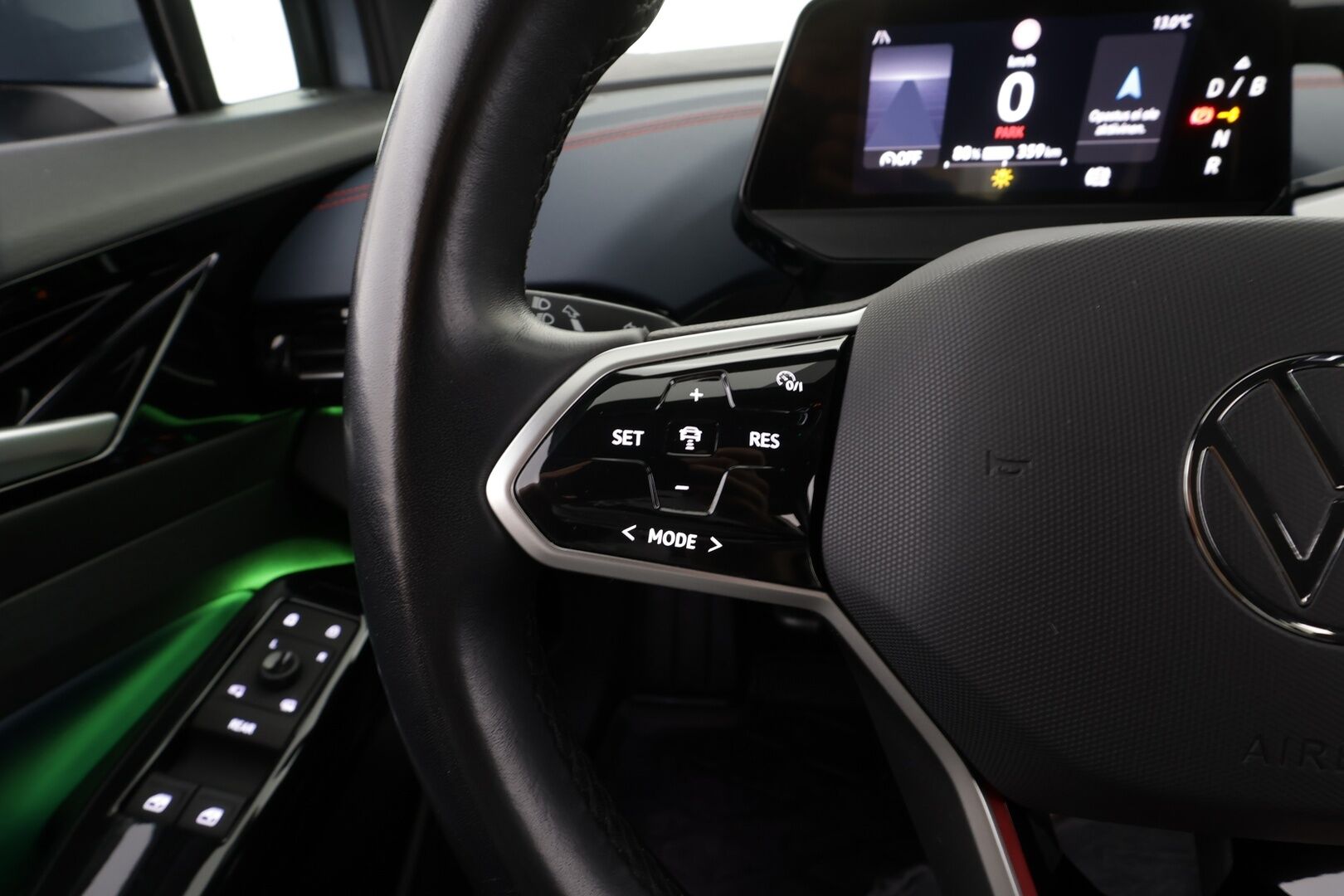 VOLKSWAGEN ID.4 2022 GTX Dual Motor AWD * Koukku / ILP / ACC / Matrix-LED / P.Kamera / Navi / Kaistavahti / Keyless * - Akku kuntotarkastettu 94.4%! / Kahdet renkaat