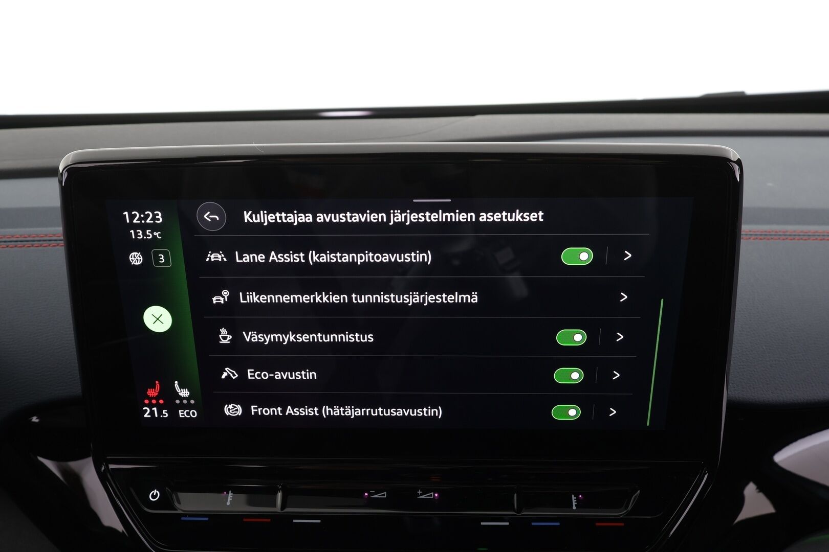 VOLKSWAGEN ID.4 2022 GTX Dual Motor AWD * Koukku / ILP / ACC / Matrix-LED / P.Kamera / Navi / Kaistavahti / Keyless * - Akku kuntotarkastettu 94.4%! / Kahdet renkaat