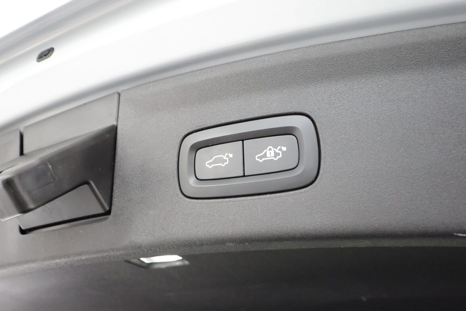 POLESTAR 2 2022 Long Range Dual Motor 78 kWh * ACC / 360° / H&K / ILP / Pixel LED / Koukku / Muistipenkki / Lasikatto * - HULLUT JOULUT KORKOTARJOUS 2,49% 