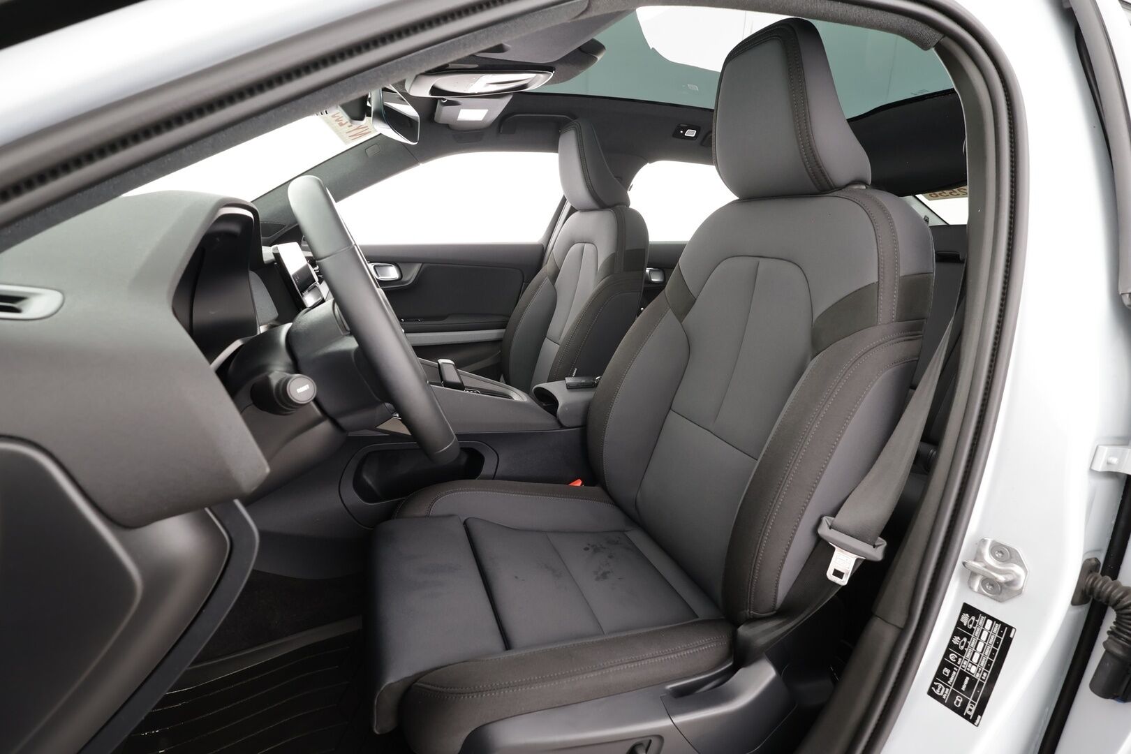 POLESTAR 2 2022 Long Range Dual Motor 78 kWh * ACC / 360° / H&K / ILP / Pixel LED / Koukku / Muistipenkki / Lasikatto * - HULLUT JOULUT KORKOTARJOUS 2,49% 