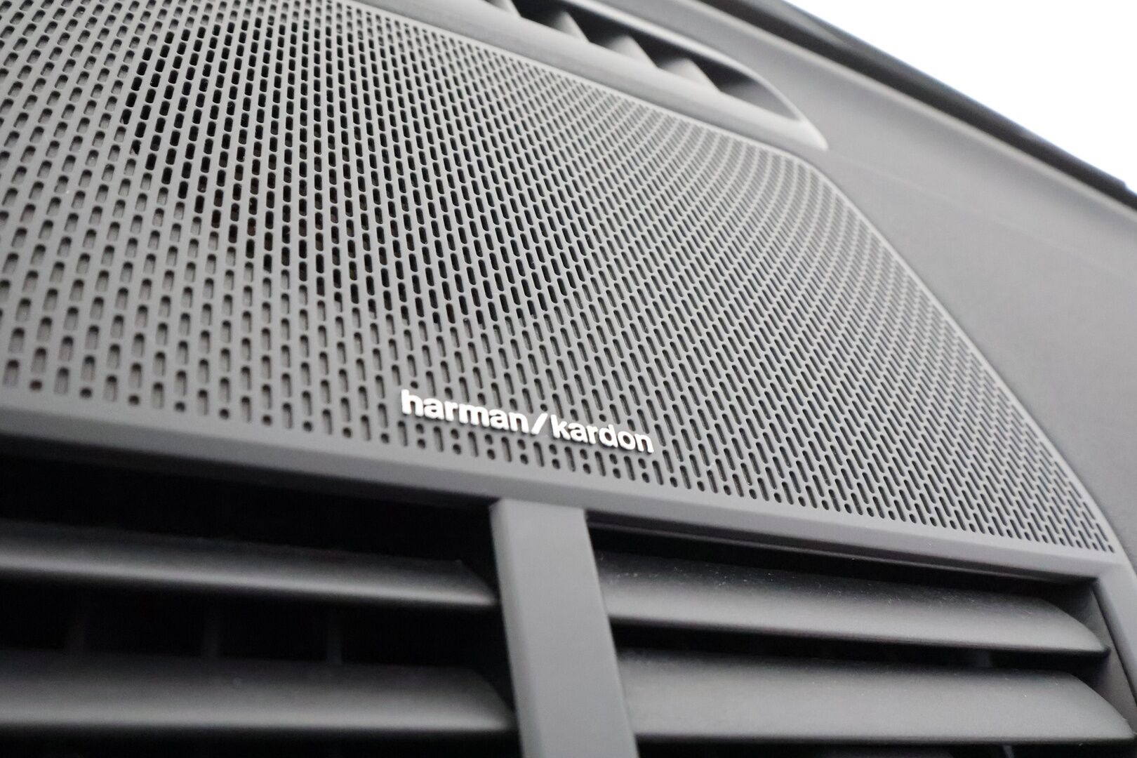 POLESTAR 2 2022 Long Range Dual Motor 78 kWh * ACC / 360° / H&K / ILP / Pixel LED / Koukku / Muistipenkki / Lasikatto * - HULLUT JOULUT KORKOTARJOUS 2,49% 