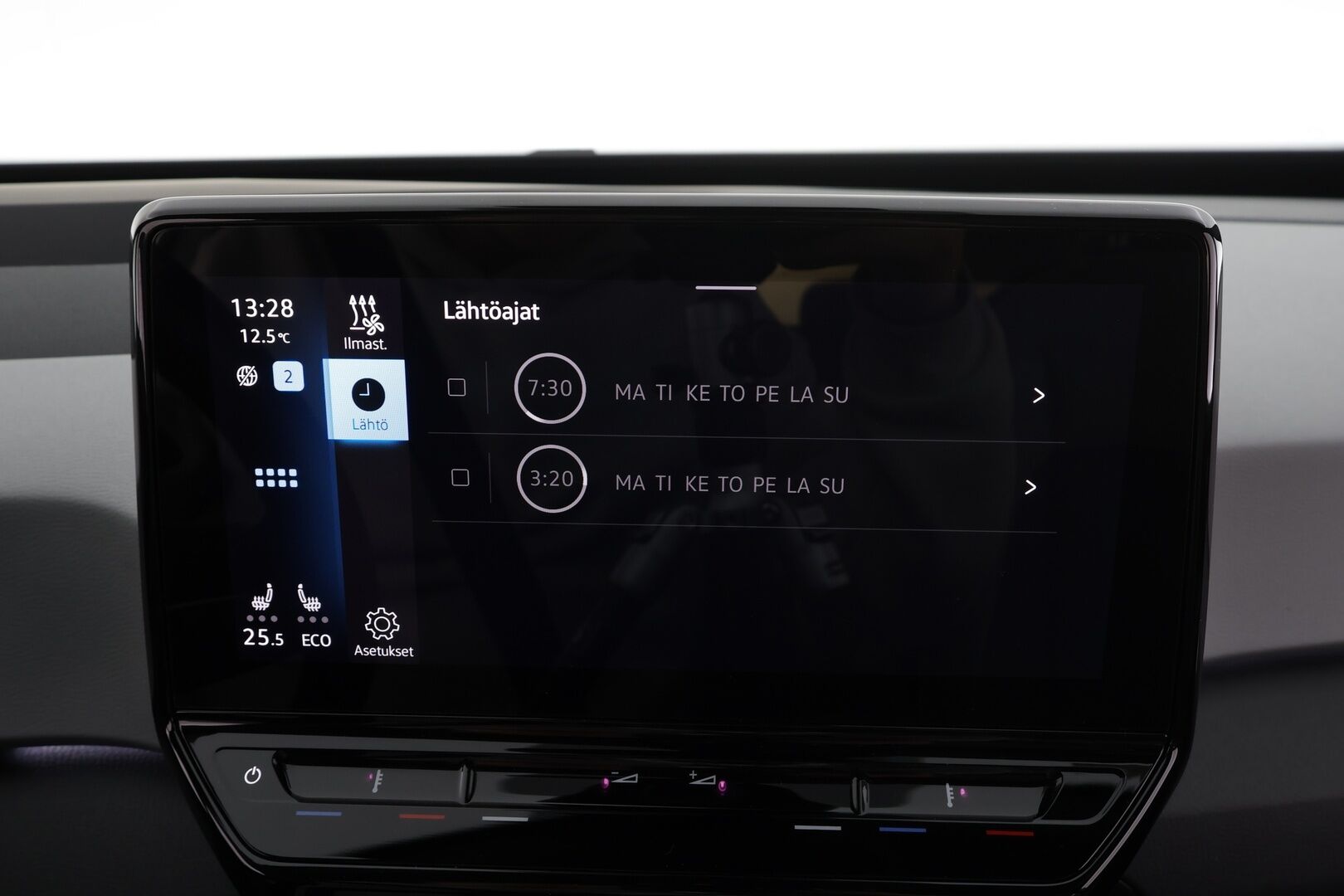 VOLKSWAGEN ID.3 2020 1st MAX Pro Performance 150 kW * ILP / HUD / ACC / Lasikatto / IQ-Light / P.Kamera / Kaistavahti / Navi / Keyless * - Kahdet renkaat / Koti & kauppalaturi - HULLUT JOULUT KORKOTARJOUS 2,49% 