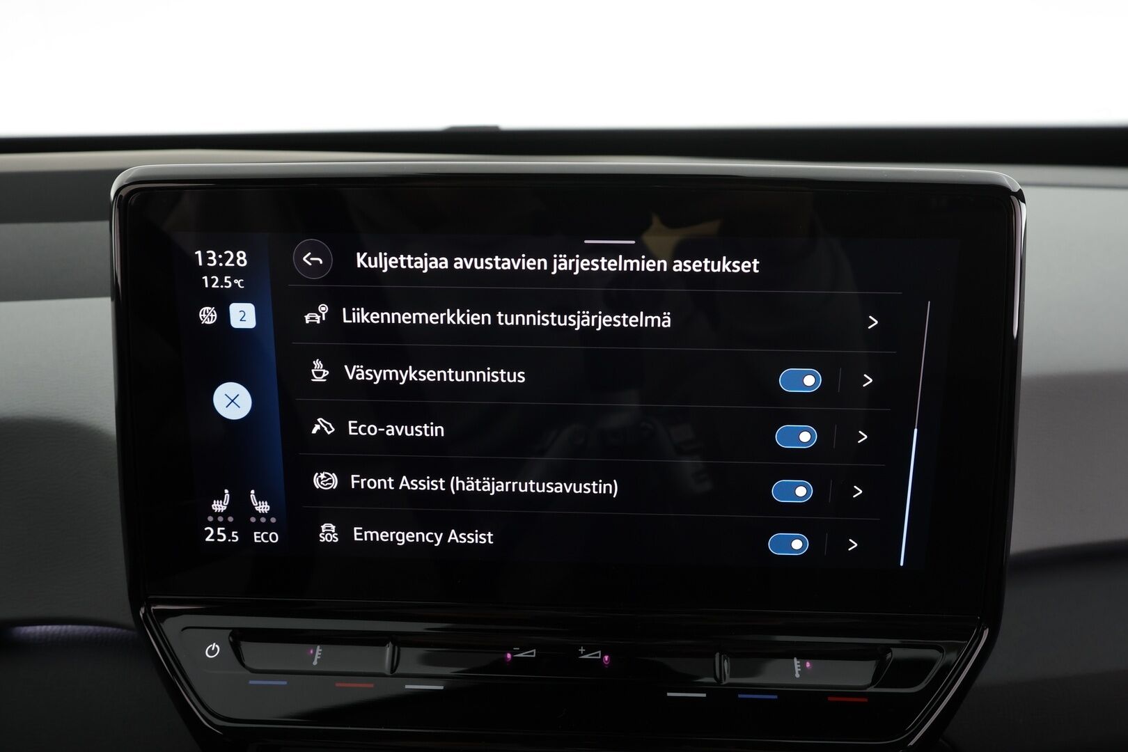 VOLKSWAGEN ID.3 2020 1st MAX Pro Performance 150 kW * ILP / HUD / ACC / Lasikatto / IQ-Light / P.Kamera / Kaistavahti / Navi / Keyless * - Kahdet renkaat / Koti & kauppalaturi - HULLUT JOULUT KORKOTARJOUS 2,49% 