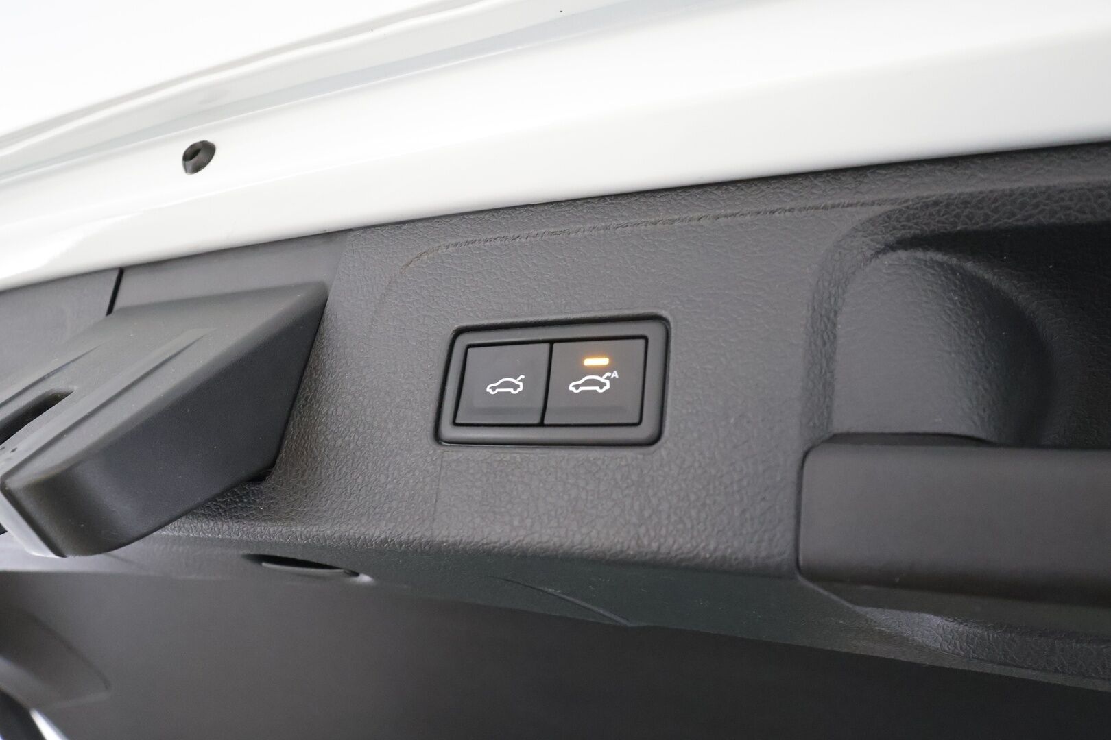 VOLKSWAGEN PASSAT 2021 Variant GTE Plug-In Hybrid 160 kW DSG * ACC / Webasto / Koukku / P.Kamera / LED / Keyless / Navi * - Koti & kauppalaturi - HULLUT JOULUT KORKOTARJOUS 2,49% 