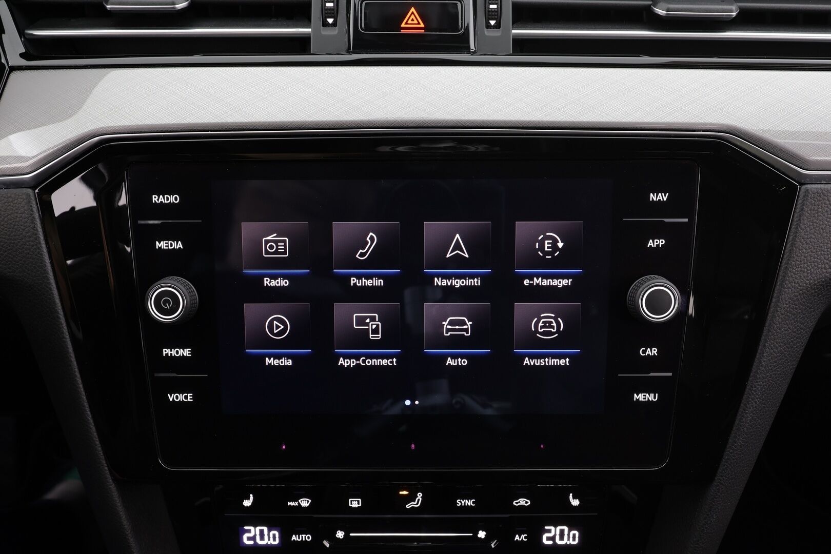 VOLKSWAGEN PASSAT 2021 Variant GTE Plug-In Hybrid 160 kW DSG * ACC / Webasto / Koukku / P.Kamera / LED / Keyless / Navi * - Koti & kauppalaturi - HULLUT JOULUT KORKOTARJOUS 2,49% 