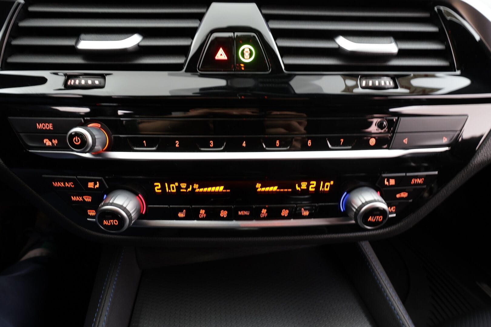 BMW 520 2021 G31 xDrive M Sport *  ACC / Webasto / P.kamera / koukku / LED / Navi / Keyless * - Kahdet renkaat - HULLUT JOULUT KORKOTARJOUS 2,49% 