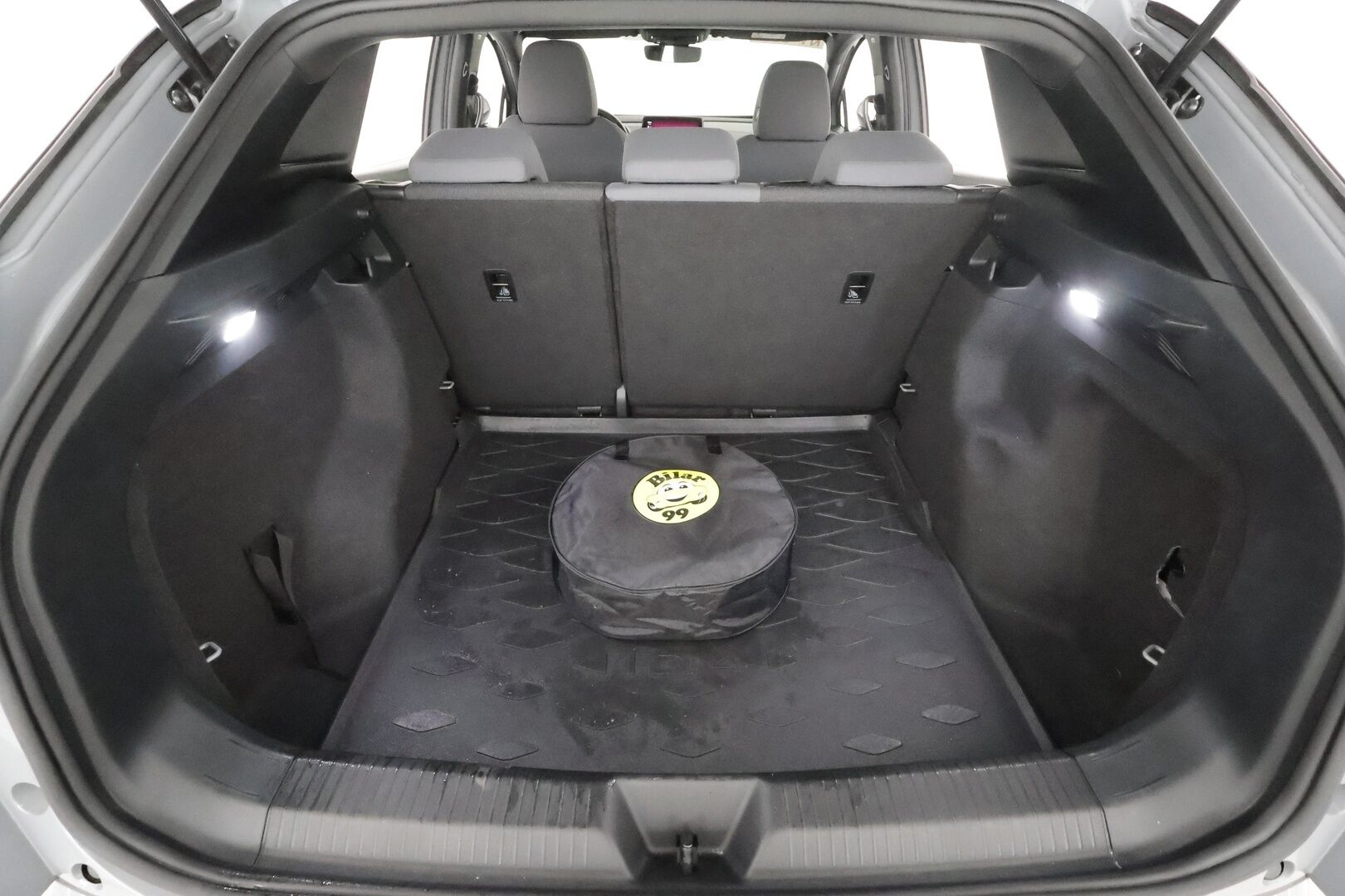 VOLKSWAGEN ID.4 2022 150kW 82kWh Pro Performance * ILP / Lasikatto / IQ-Light / P.kamera / Acc / Kaistavahti / Keyless / Navi * - Akku kuntotarkastettu / Merkkihuollettu / 2X vanteet 