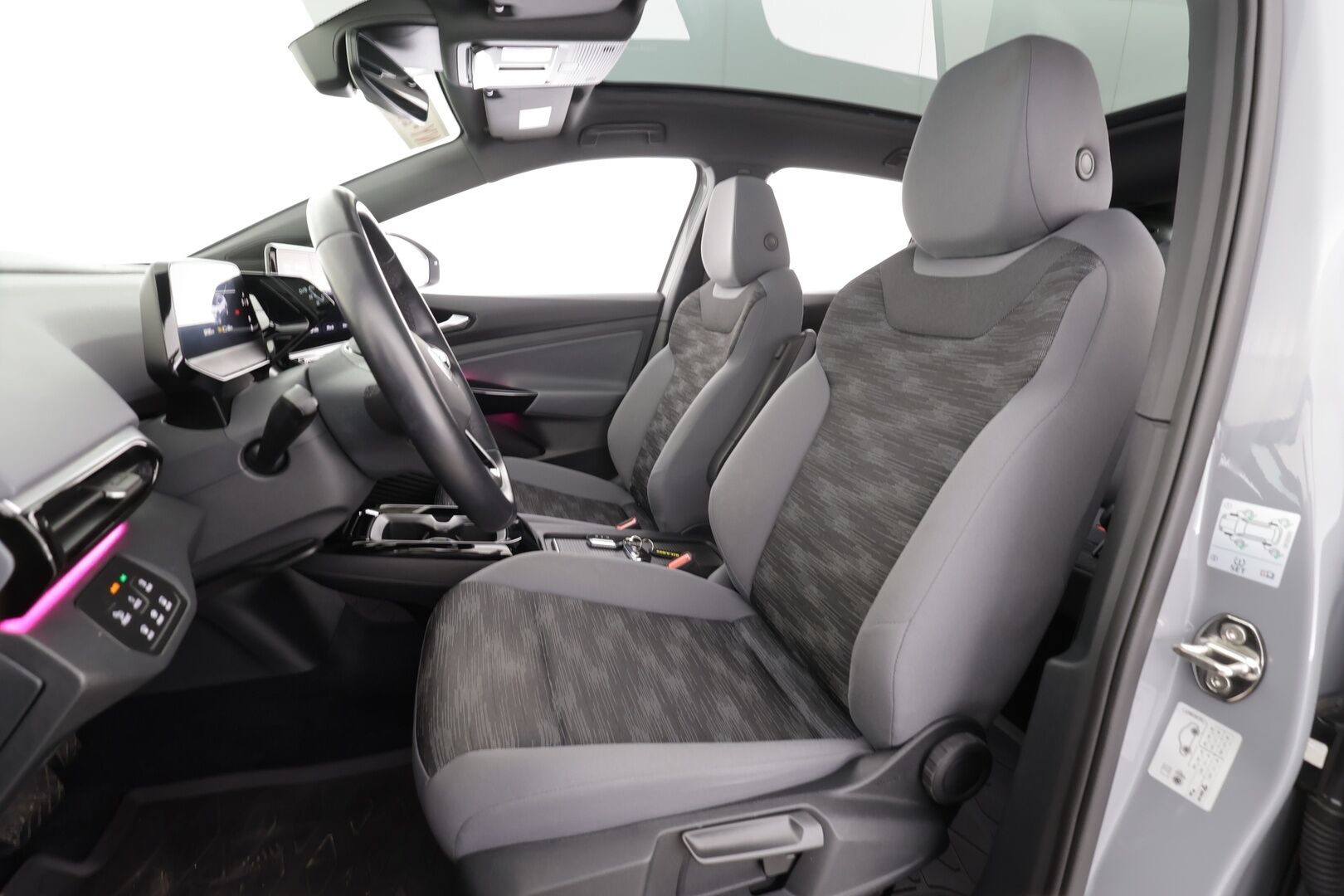 VOLKSWAGEN ID.4 2022 150kW 82kWh Pro Performance * ILP / Lasikatto / IQ-Light / P.kamera / Acc / Kaistavahti / Keyless / Navi * - Akku kuntotarkastettu / Merkkihuollettu / 2X vanteet 