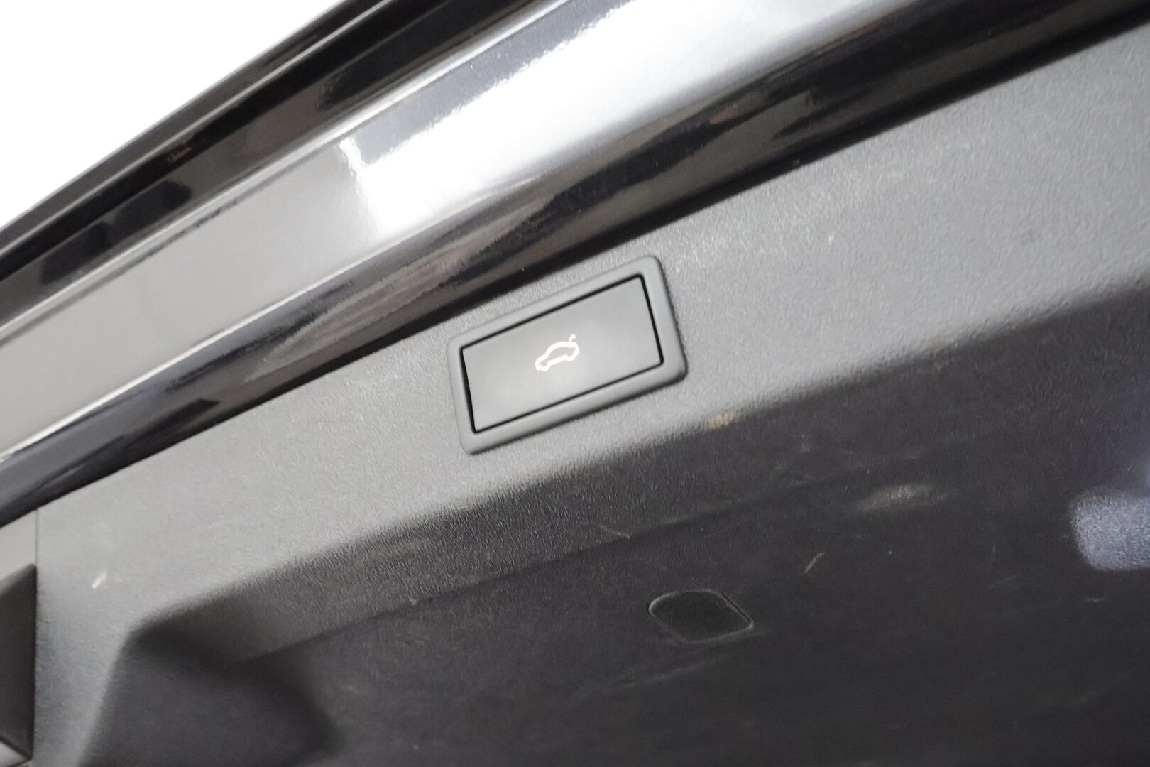 SKODA ENYAQ 2022 IV80 Sportline 82kWh * HUD / Matrix-Led / Lämpöpumppu / Muistipenkit /  P.Kamera / ACC / Navi / Keyless * - Merkkihuollettu / Kahdet Renkaat