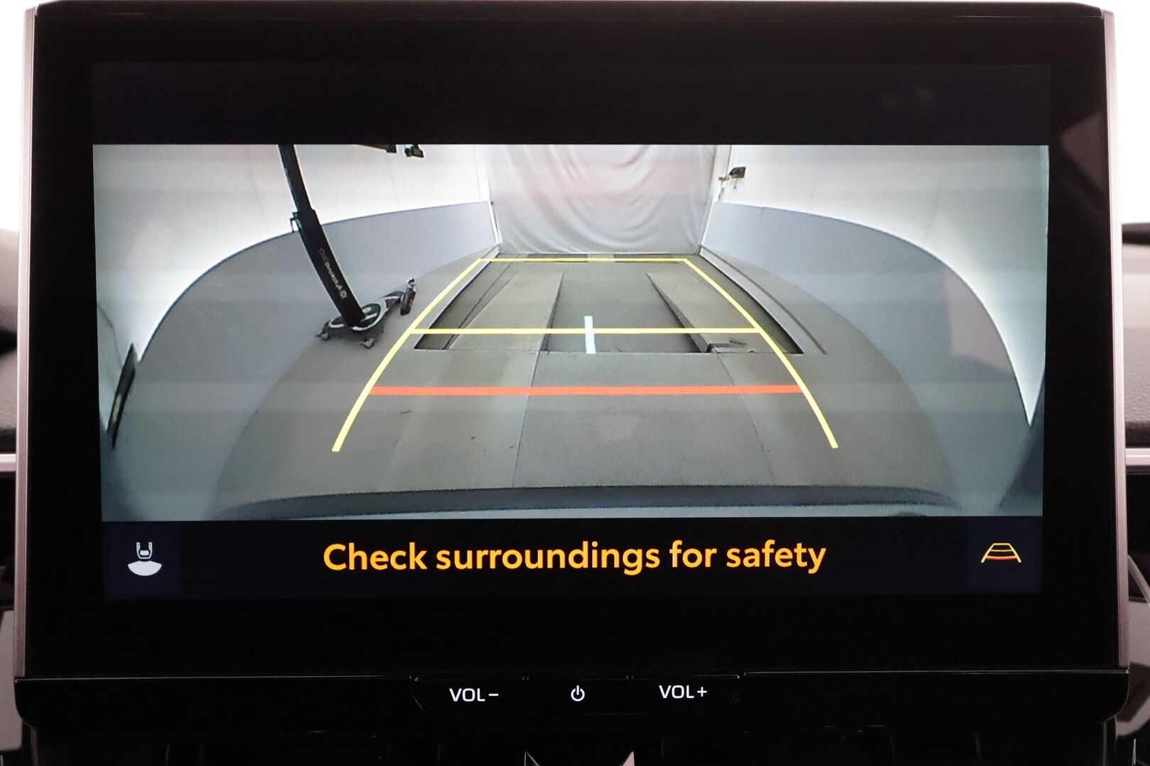 TOYOTA COROLLA CROSS 2024 2.0 Hybrid AWD-i Launch Edition * ACC / LED / P.kamera / Navi / Kaistavahti / Digimittaristo / Keyless * - Kahdet renkaat aluvanteilla - HULLUT AVAJAISHULINAT KORKOTARJOUS 3,29 %