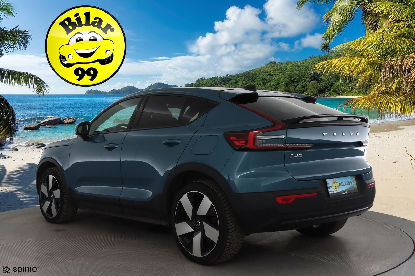 Volvo C40 2023 69kWh Recharge Ultimate * ACC / 360° / H&K / ILP / Muistipenkki / LED / Navi / Lasikatto / BLIS / Koukku * - Akku kuntotarkastettu / Merkkihuollettu