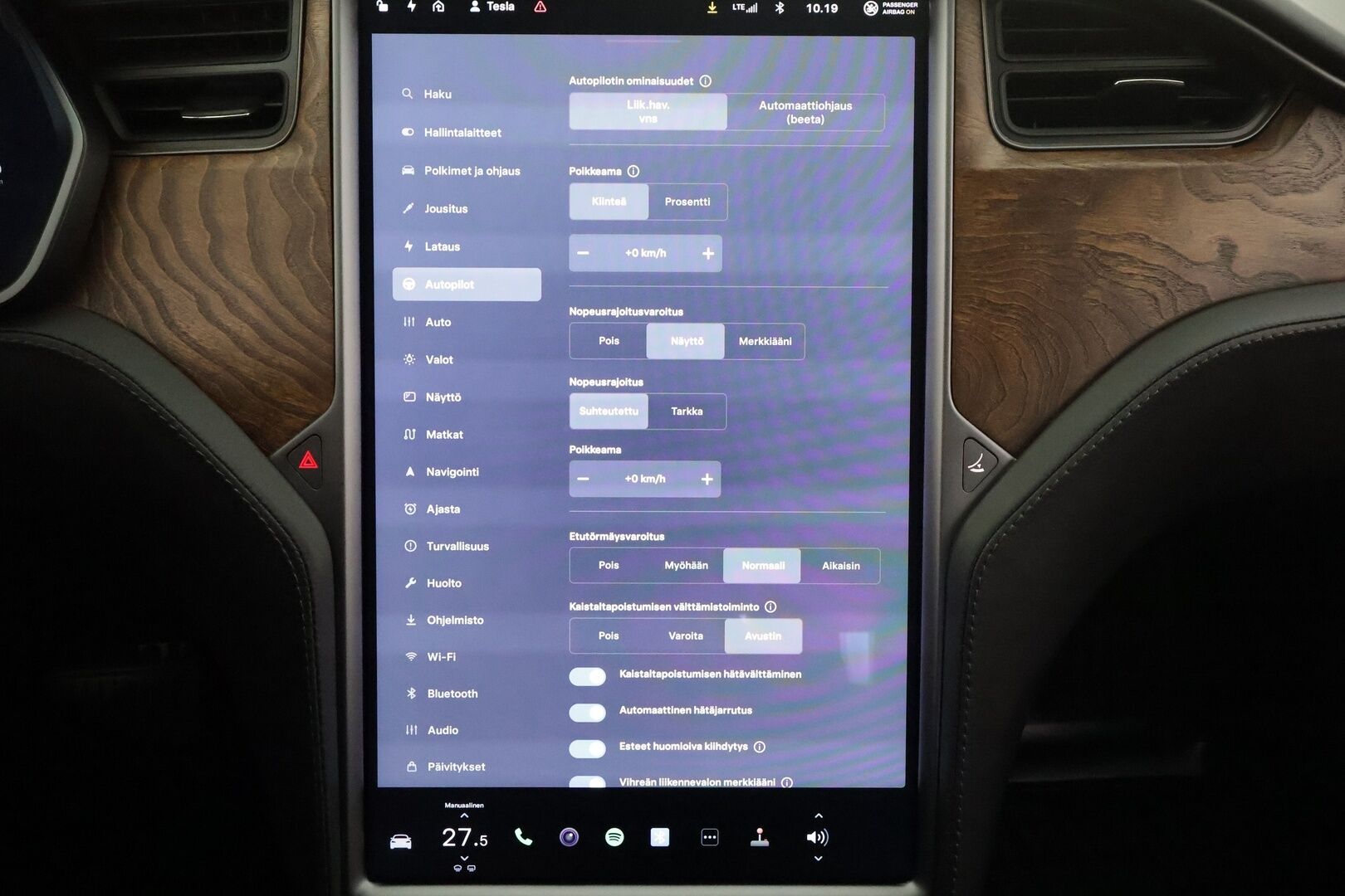 TESLA MODEL S 2019 Standard Range AWD - * Lasikatto | ACC | LED | P.kamera | Muistipenkki | Premium Audio | Navi | Kaistvahti *