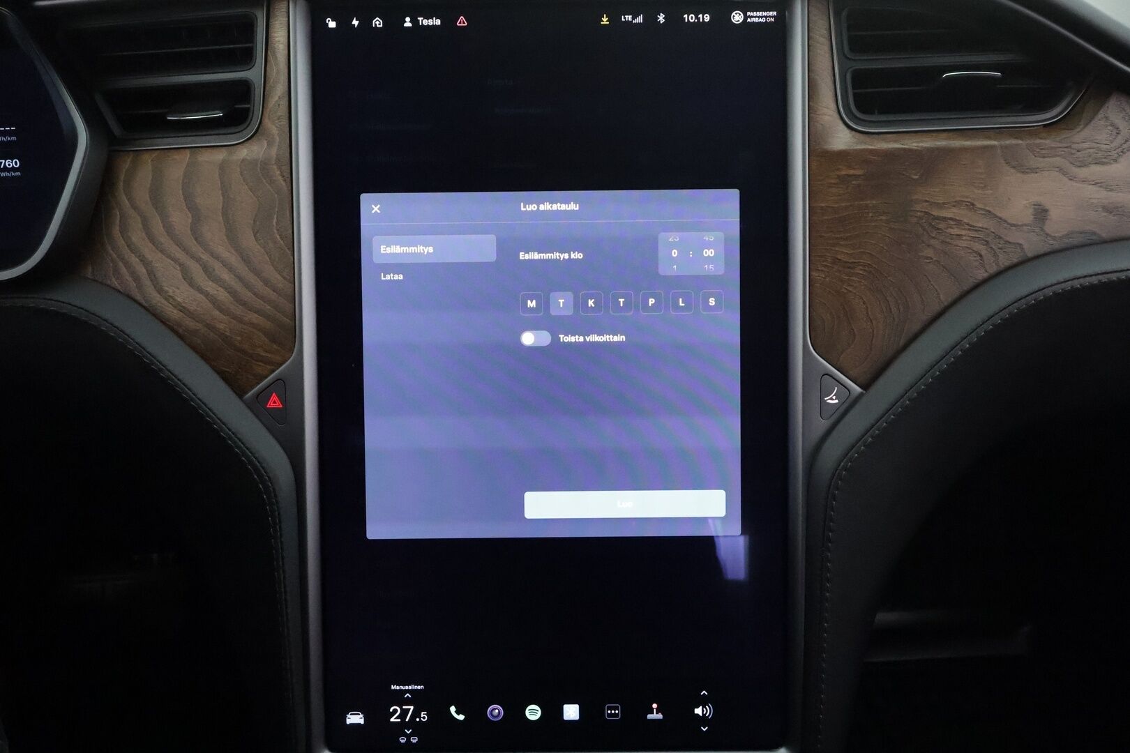 TESLA MODEL S 2019 Standard Range AWD * Lasikatto / ACC / LED / P.kamera / Muistipenkki / Premium Audio / Navi / Kaistavahti * - Ilma-alusta / Kattavat varusteet! - HULLUT AVAJAISHULINAT KORKOTARJOUS 3,29 %