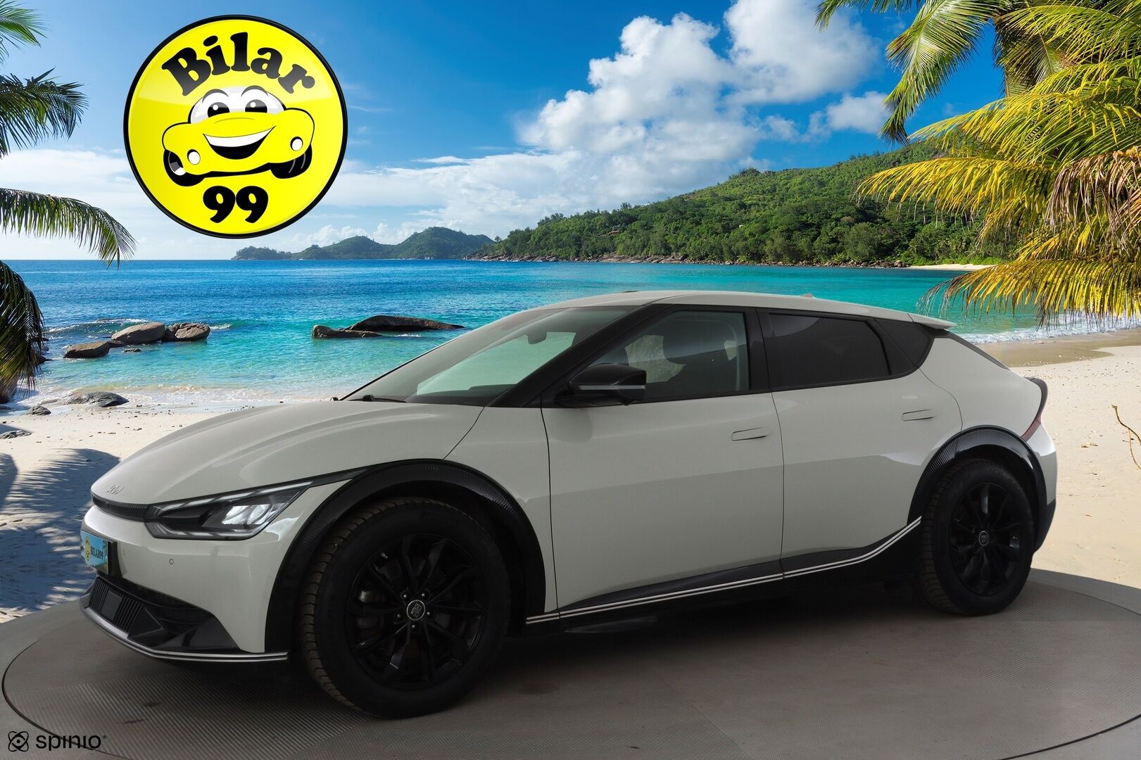 KIA EV6 2022 77kWh Plus 218hv * ACC / 360° / ILP / LED / Navi / Muistipenkki / Ilmastoidut nahat / KeylessGo * - Kahdet renkaat aluvanteilla / Merkkihuollettu