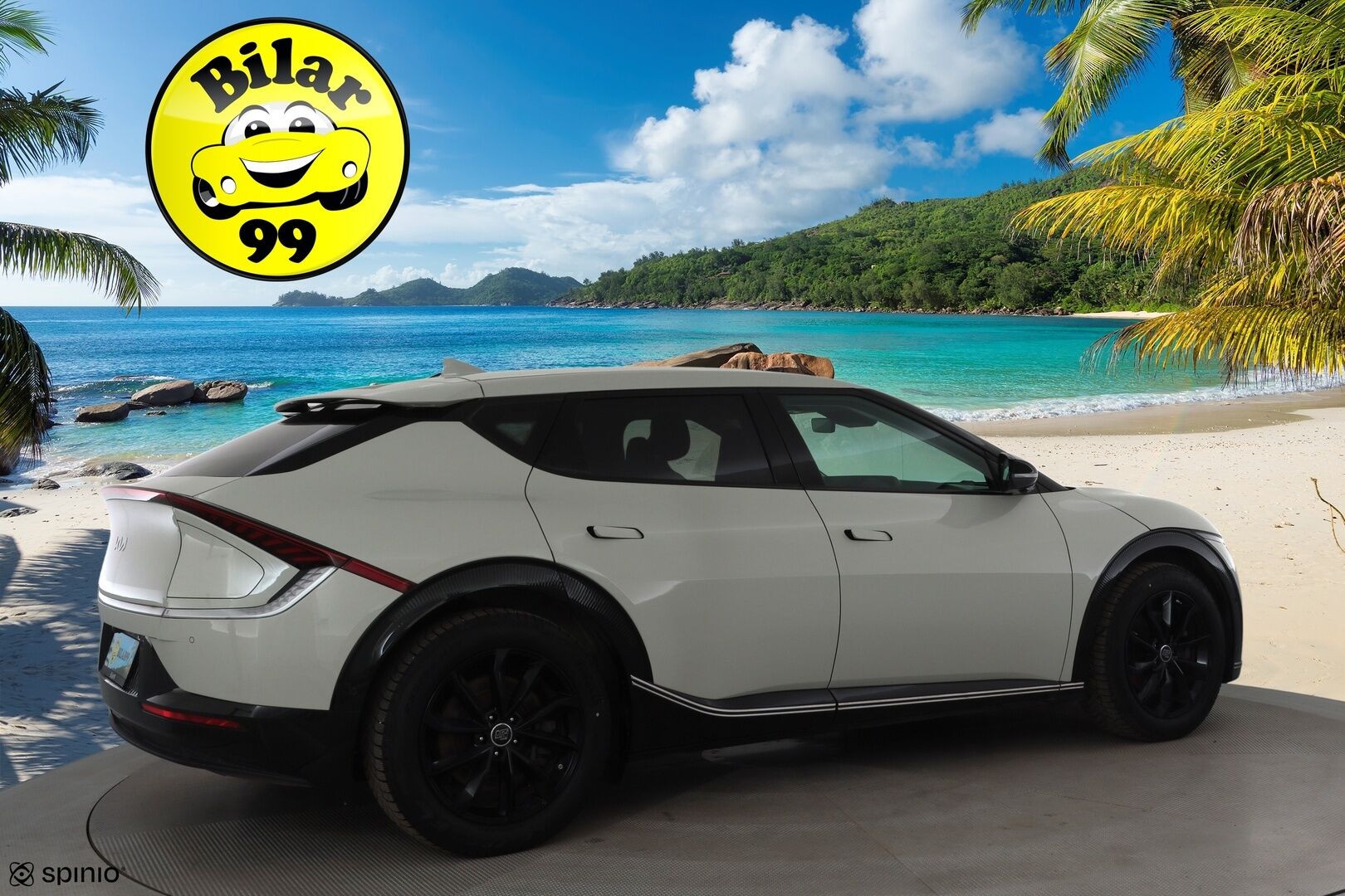 KIA EV6 2022 77kWh Plus 218hv * ACC / 360° / ILP / LED / Navi / Muistipenkki / Ilmastoidut nahat / KeylessGo * - Kahdet renkaat aluvanteilla / Merkkihuollettu