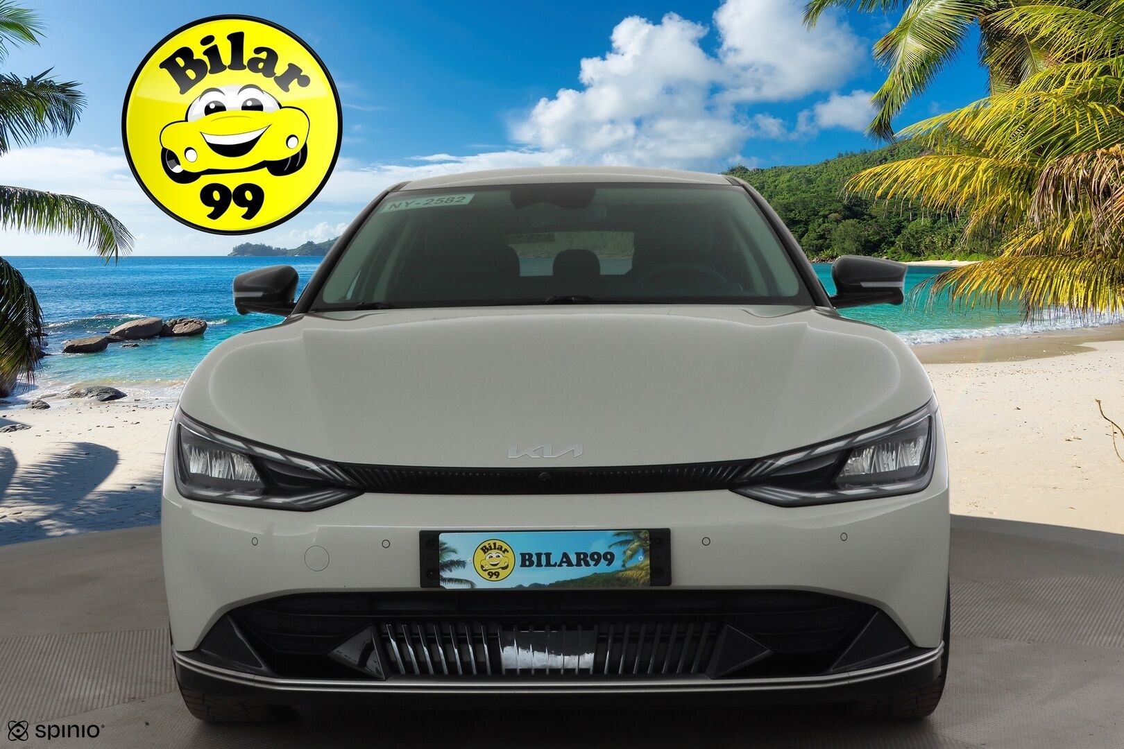 KIA EV6 2022 77kWh Plus 218hv * ACC / 360° / ILP / LED / Navi / Muistipenkki / Ilmastoidut nahat / KeylessGo * - Kahdet renkaat aluvanteilla / Merkkihuollettu