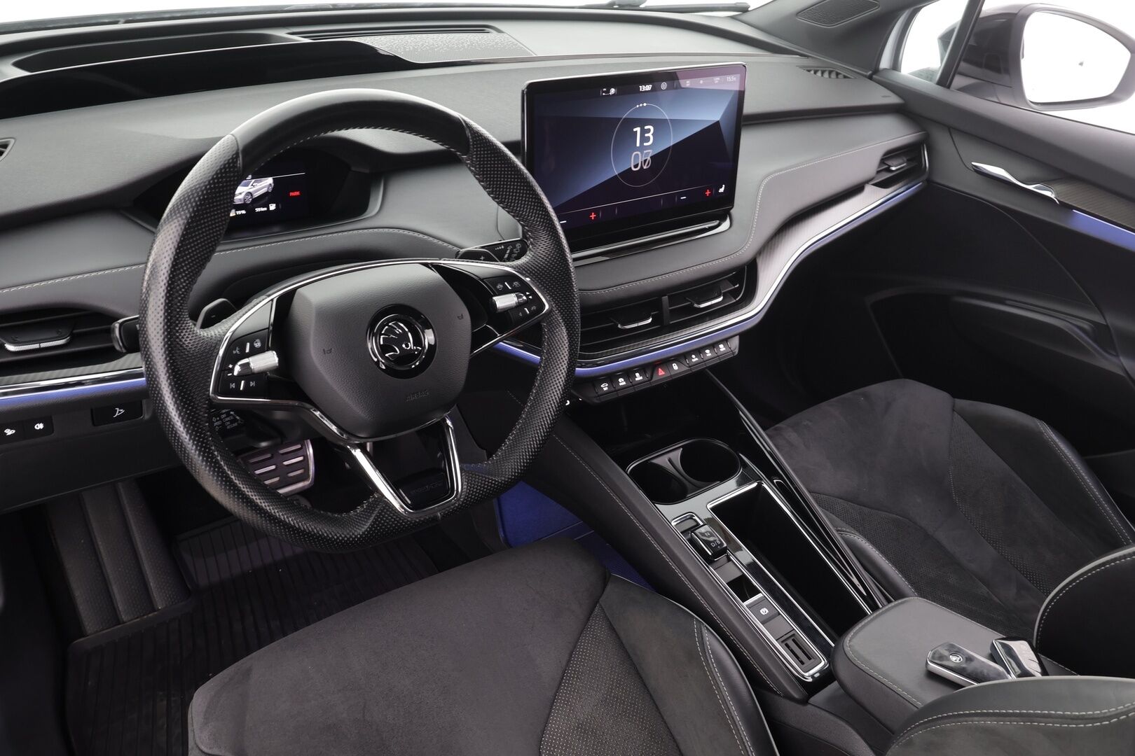 SKODA ENYAQ 2022 IV80X Sportline *HUD / ILP / Muistipenkki / 360° kamera / ACC / Matrix-LED / Navi / Kaistavahti* - Akku kuntotarkastettu / Merkkihuollettu / Kahdet renkaat 