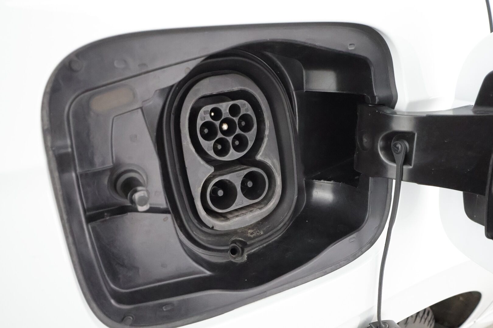 SKODA ENYAQ 2022 IV80X Sportline *HUD / ILP / Muistipenkki / 360° kamera / ACC / Matrix-LED / Navi / Kaistavahti* - Akku kuntotarkastettu / Merkkihuollettu / Kahdet renkaat 