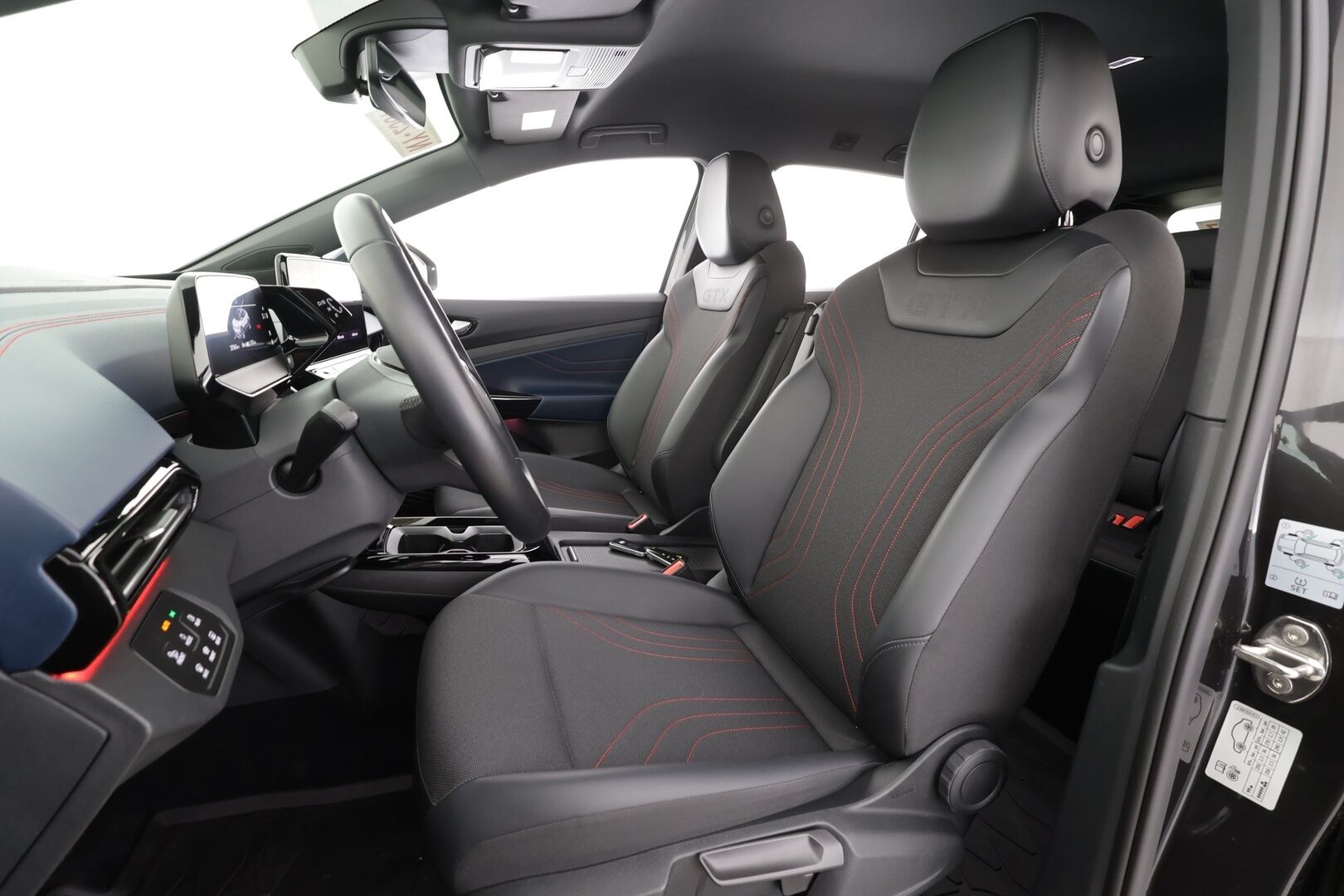 VOLKSWAGEN ID.4 2022 GTX Dual Motor 220kW * IQ Light / ILP / ACC / Kaistavahti / Keyless / Navi / Vetokoukku * - Merkkihuollettu / Kahdet Renkaat / Upea yksilö - HULLUT AVAJAISHULINAT KORKOTARJOUS 3,29 %