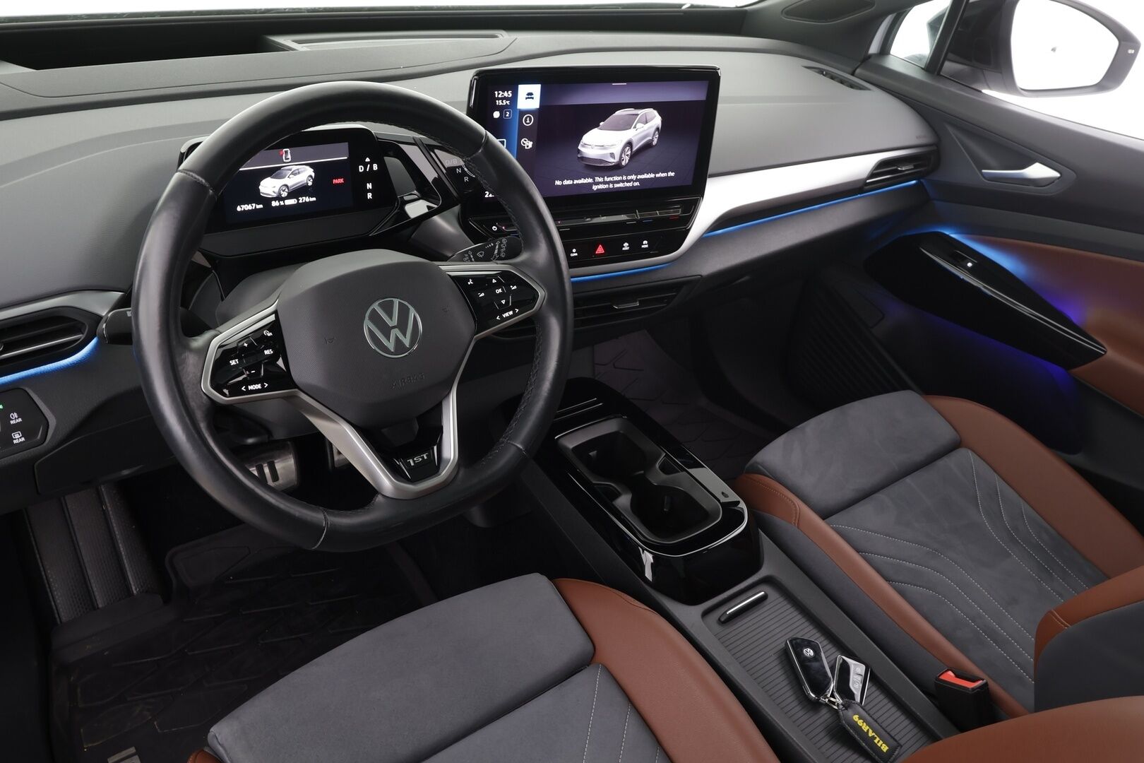 VOLKSWAGEN ID.4 2021 150 kW 1st MAX  * ILP / HUD / IQ Light / ACC / 360 Kamera / Koukku / Lasikatto * - Akku kuntotarkastettu / Merkkihuollettu / Koti & Kauppalaturi