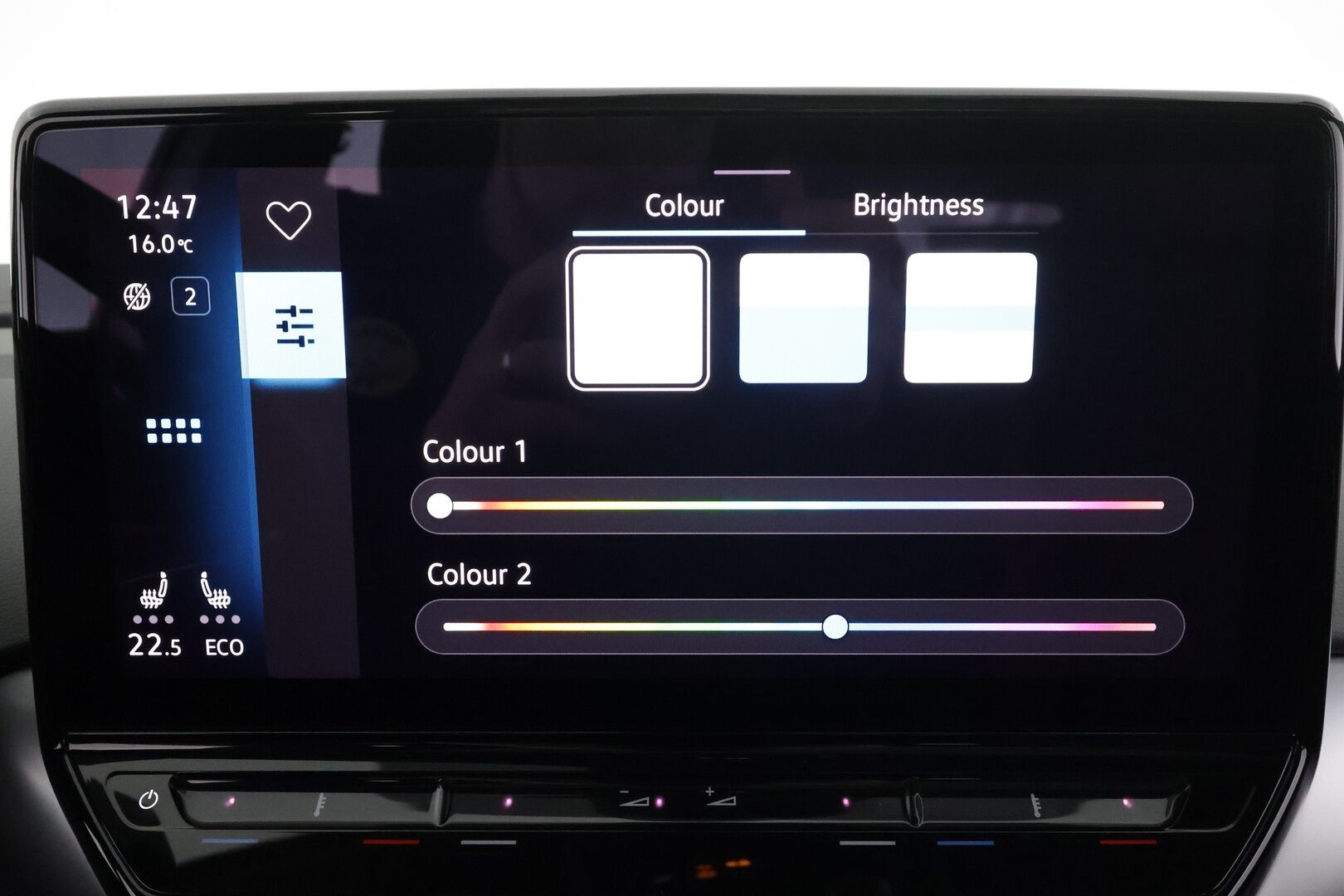 VOLKSWAGEN ID.4 2021 150 kW 1st MAX  * ILP / HUD / IQ Light / ACC / 360 Kamera / Koukku / Lasikatto * - Akku kuntotarkastettu / Merkkihuollettu / Koti & Kauppalaturi