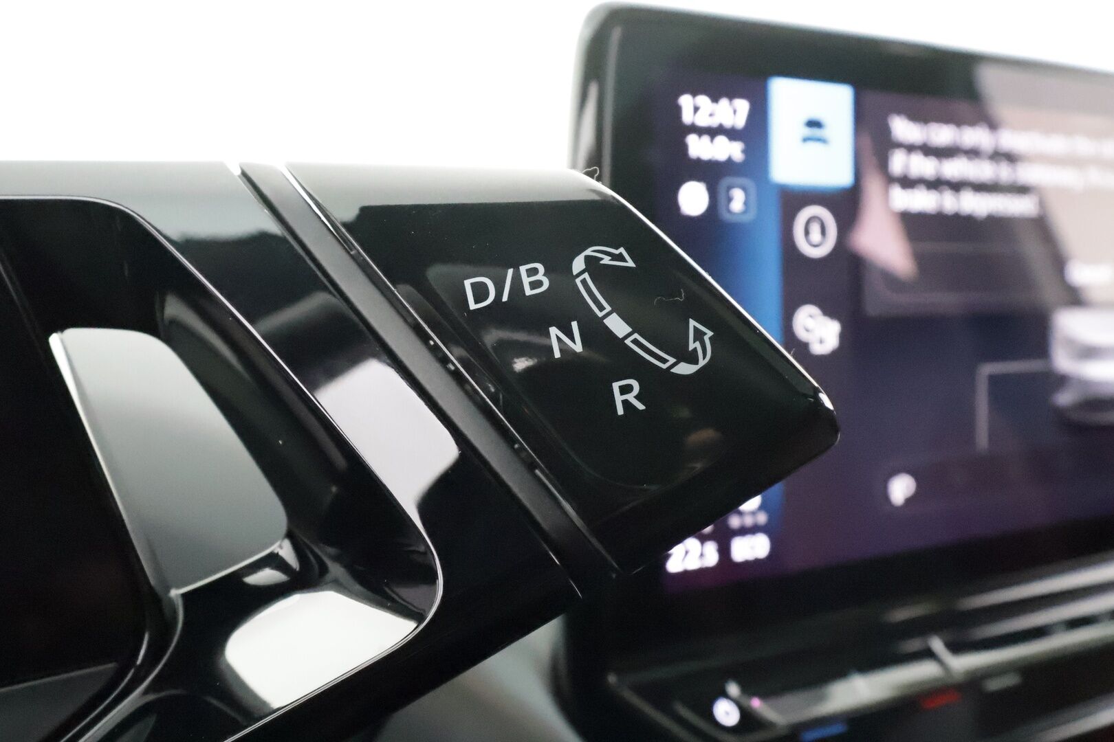 VOLKSWAGEN ID.4 2021 150 kW 1st MAX  * ILP / HUD / IQ Light / ACC / 360 Kamera / Koukku / Lasikatto * - Akku kuntotarkastettu / Merkkihuollettu / Koti & Kauppalaturi