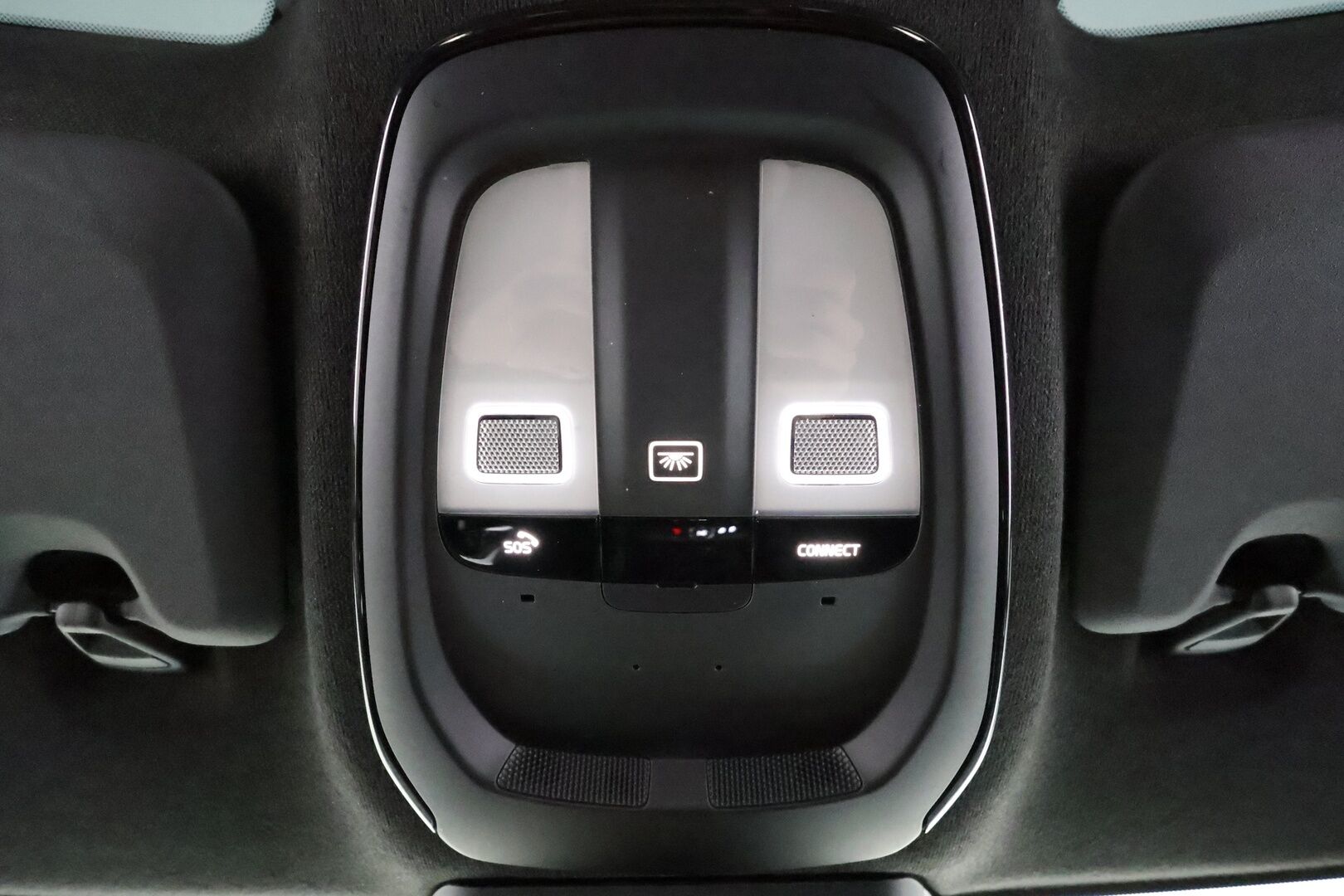 POLESTAR 2 2023 Long Range Dual Motor Performance, 350kW * H&K / Lasikatto / ILP / ACC / LED / 360 / Sportpenkki Muistilla * - Akku kuntotarkastettu / 2x Latauskaapelit / Merkkihuollot