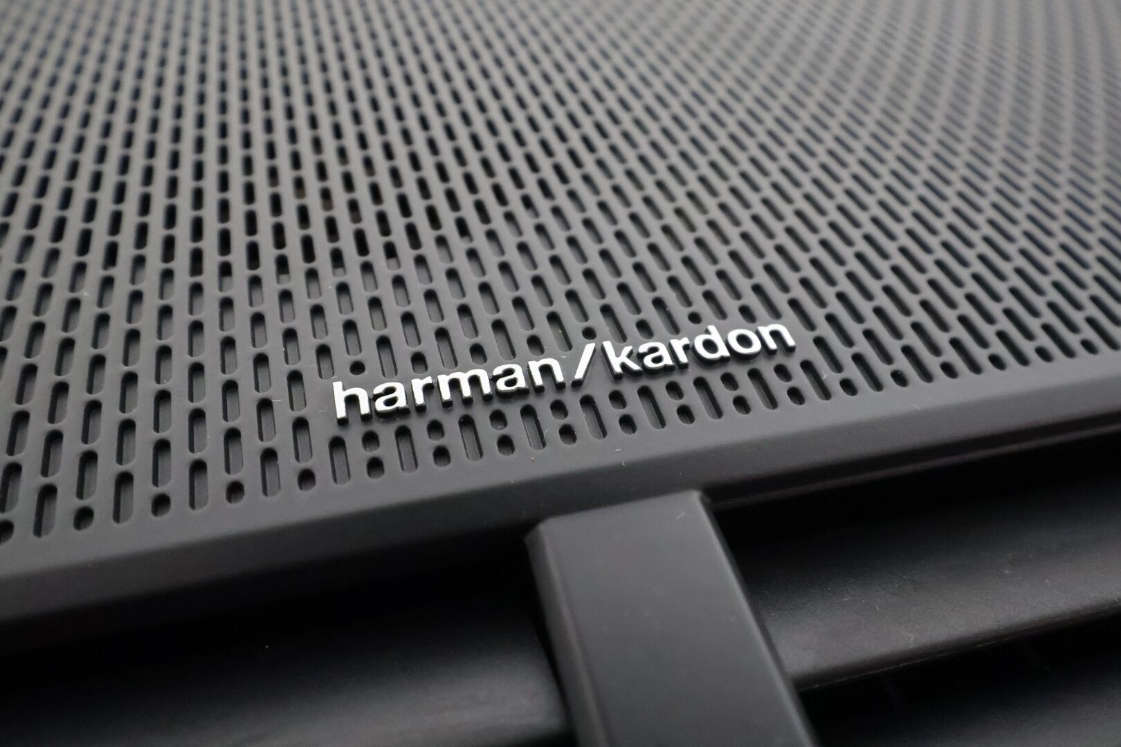 POLESTAR 2 2023 Long Range Dual Motor Performance, 350kW * H&K / Lasikatto / ILP / ACC / LED / 360 / Sportpenkki Muistilla * - Akku kuntotarkastettu / 2x Latauskaapelit / Merkkihuollot