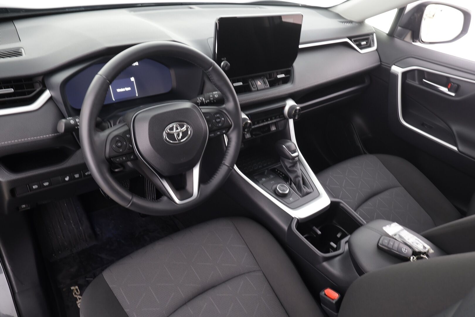 TOYOTA RAV4 2024 2.5 Hybrid AWD-i Active * ACC / LED / P.Kamera / Kaistavahti / Digimittaristo / Keyless * - Kahdet renkaat aluvanteilla 