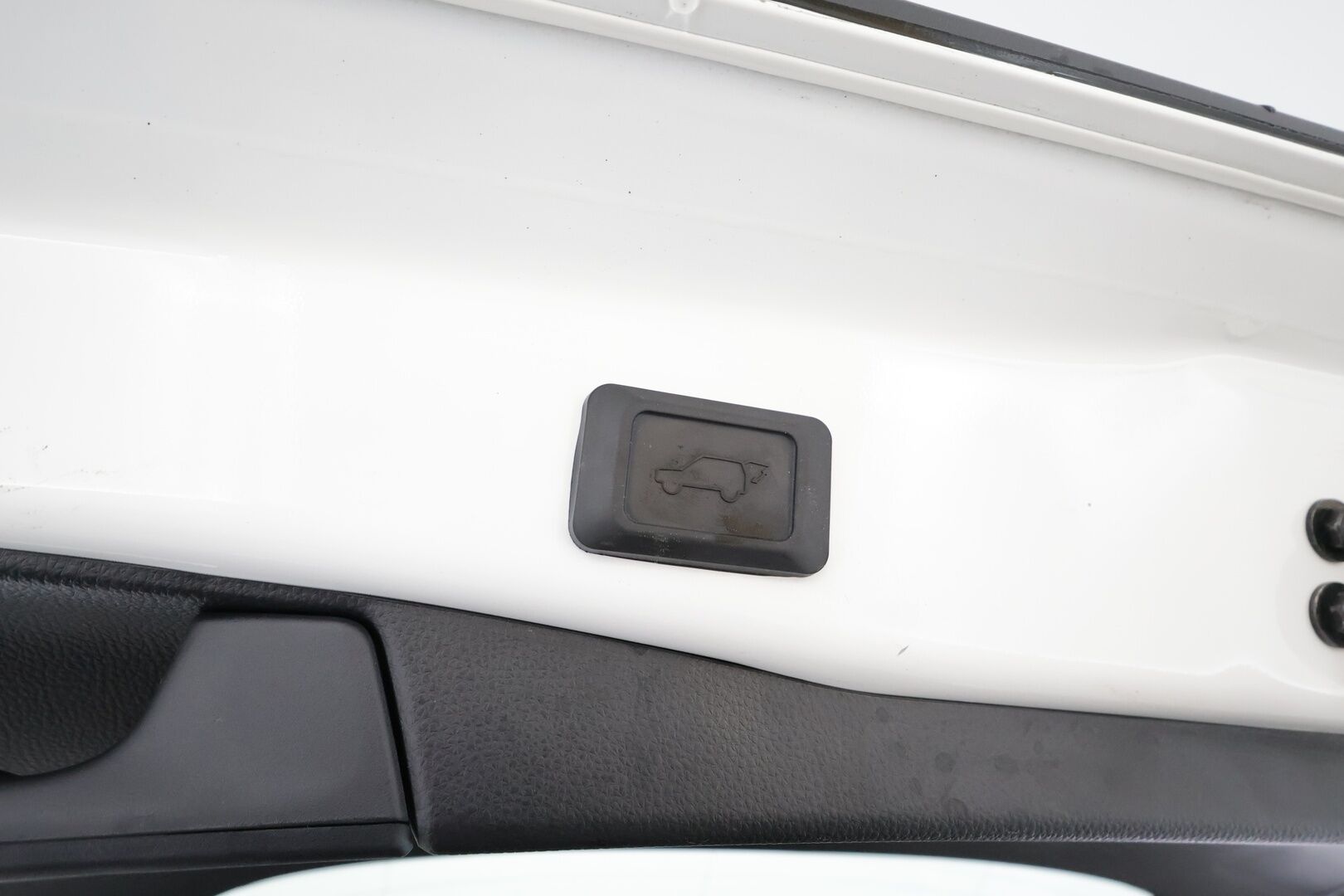 TOYOTA RAV4 2024 2.5 Hybrid AWD-i Active * ACC / LED / P.Kamera / Kaistavahti / Digimittaristo / Keyless * - Kahdet renkaat