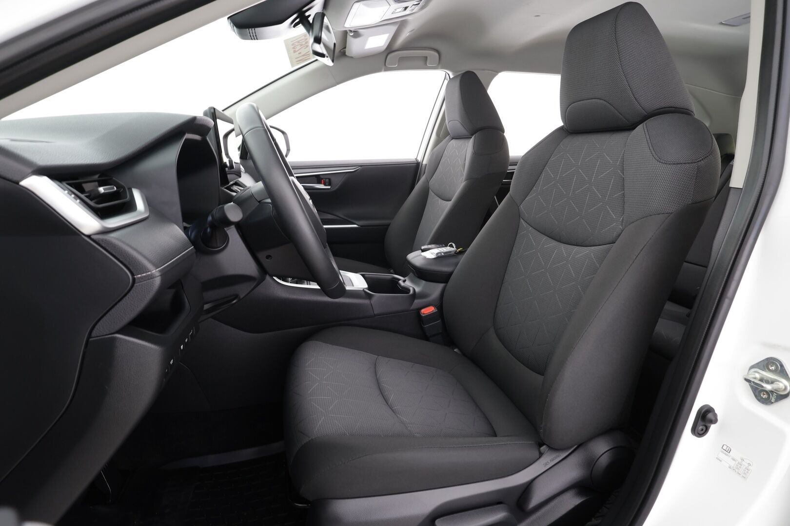 TOYOTA RAV4 2024 2.5 Hybrid AWD-i Active * ACC / LED / P.Kamera / Kaistavahti / Digimittaristo / Keyless * - Kahdet renkaat