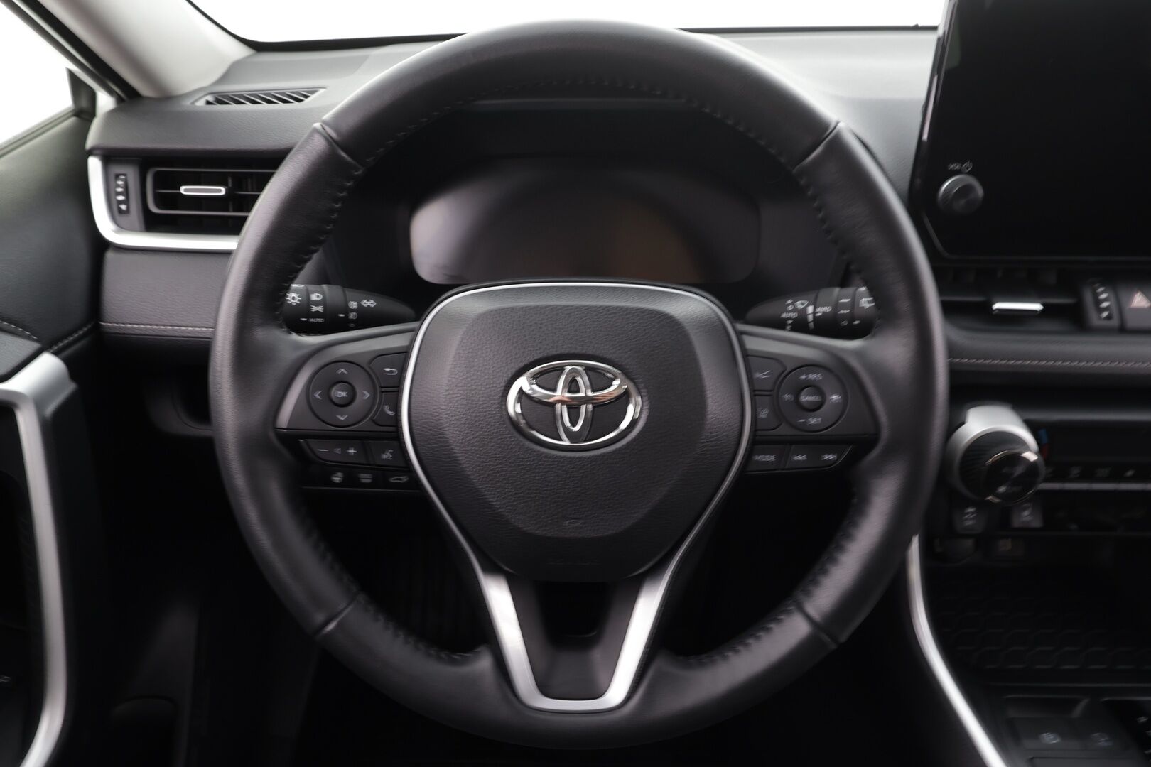 TOYOTA RAV4 2024 2.5 Hybrid AWD-i Active * ACC / LED / P.Kamera / Kaistavahti / Digimittaristo / Keyless * - Kahdet renkaat