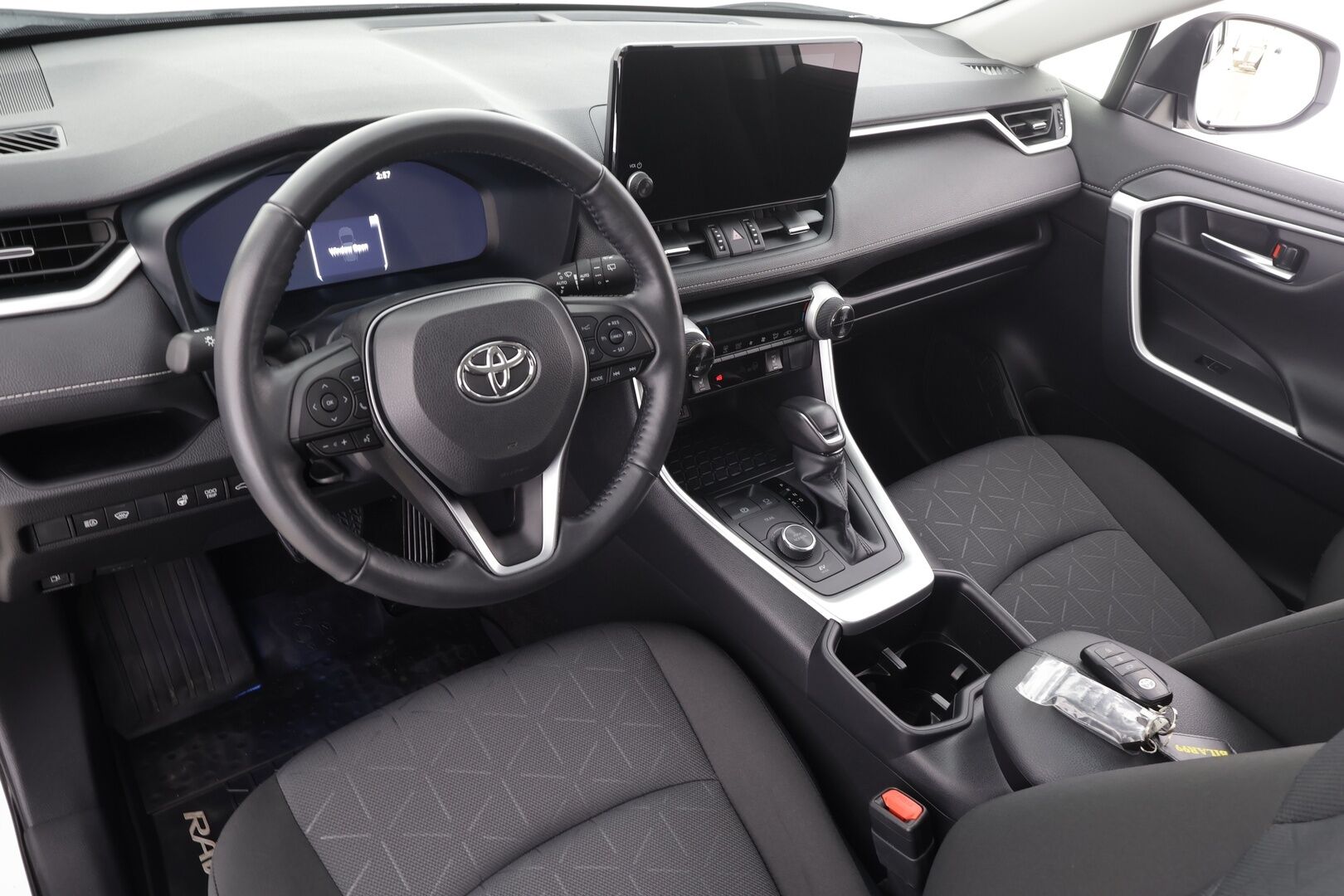 TOYOTA RAV4 2024 2.5 Hybrid AWD-i Active * ACC / LED / P.Kamera / Kaistavahti / Digimittaristo / Keyless * - Kahdet renkaat