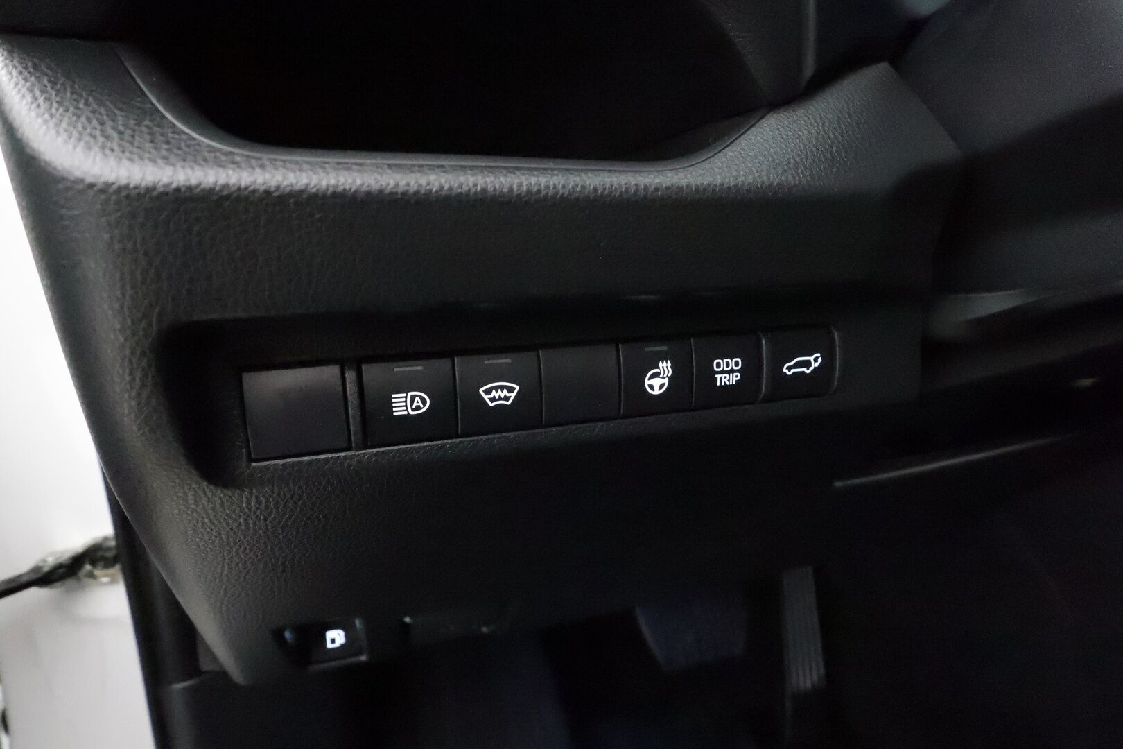 TOYOTA RAV4 2024 2.5 Hybrid AWD-i Active * ACC / LED / P.Kamera / Kaistavahti / Digimittaristo / Keyless * - Kahdet renkaat